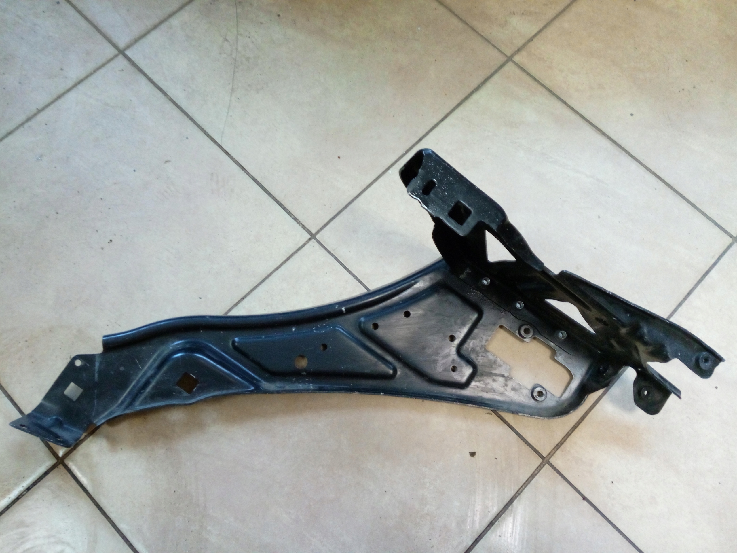 OKULAR LAMPY MERCEDES W207 PRZOD ORYG