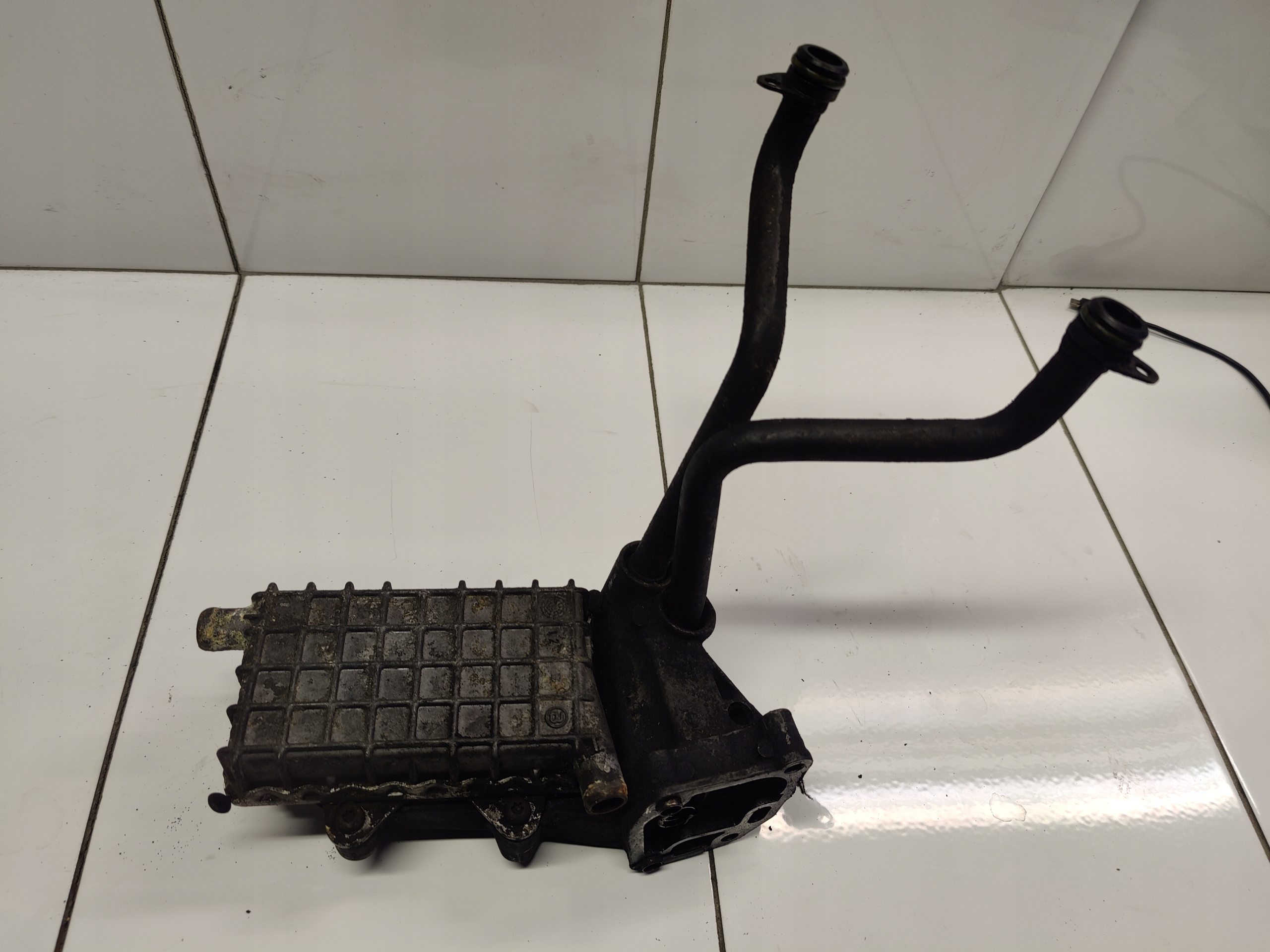 MERCEDES SPRINTER 2.9TD CHŁODNICZKA OLEJU PODSTAWA FILTRA Producent części Mercedes-Benz OE