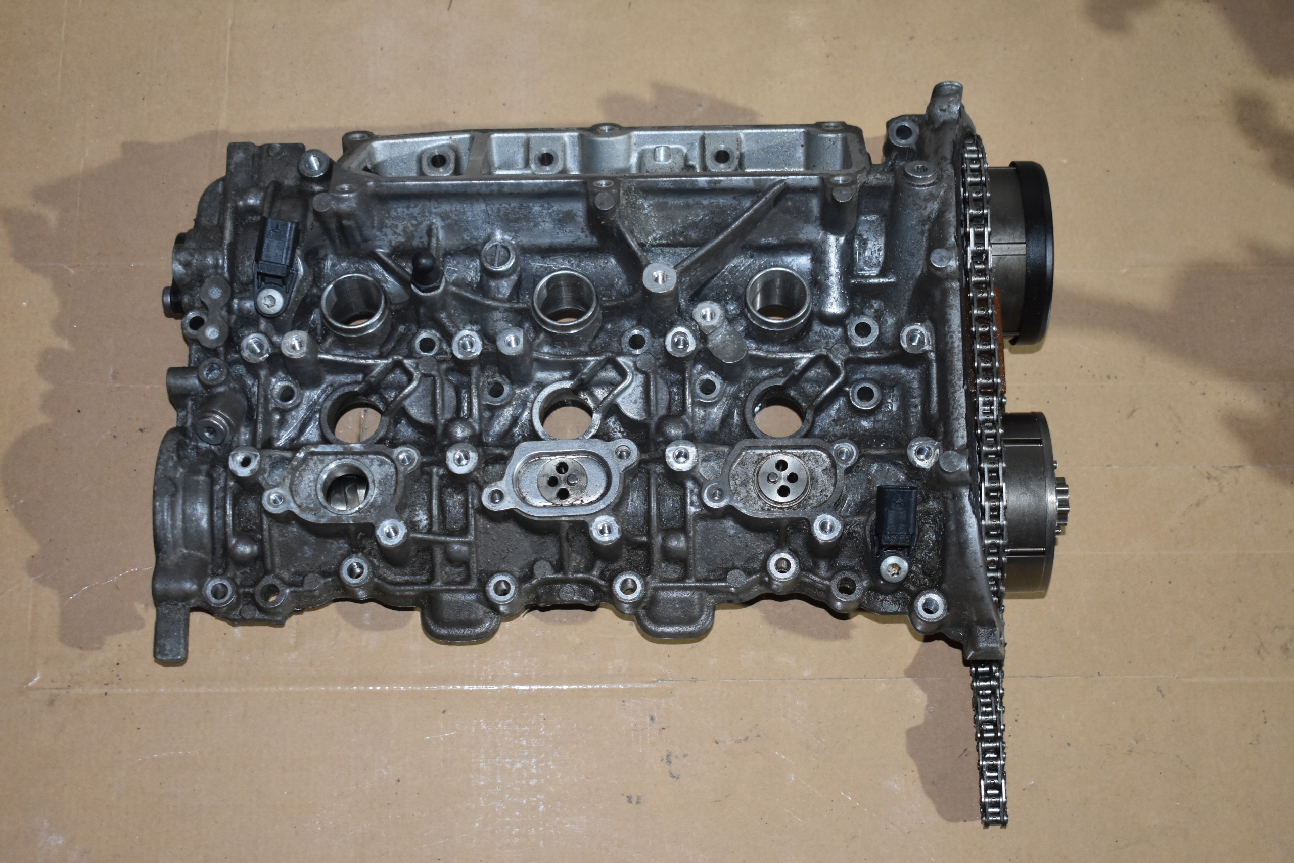 kryt ventilů hlavy + vačky CYLINDRA 4-6 PORSCHE AUDI 1