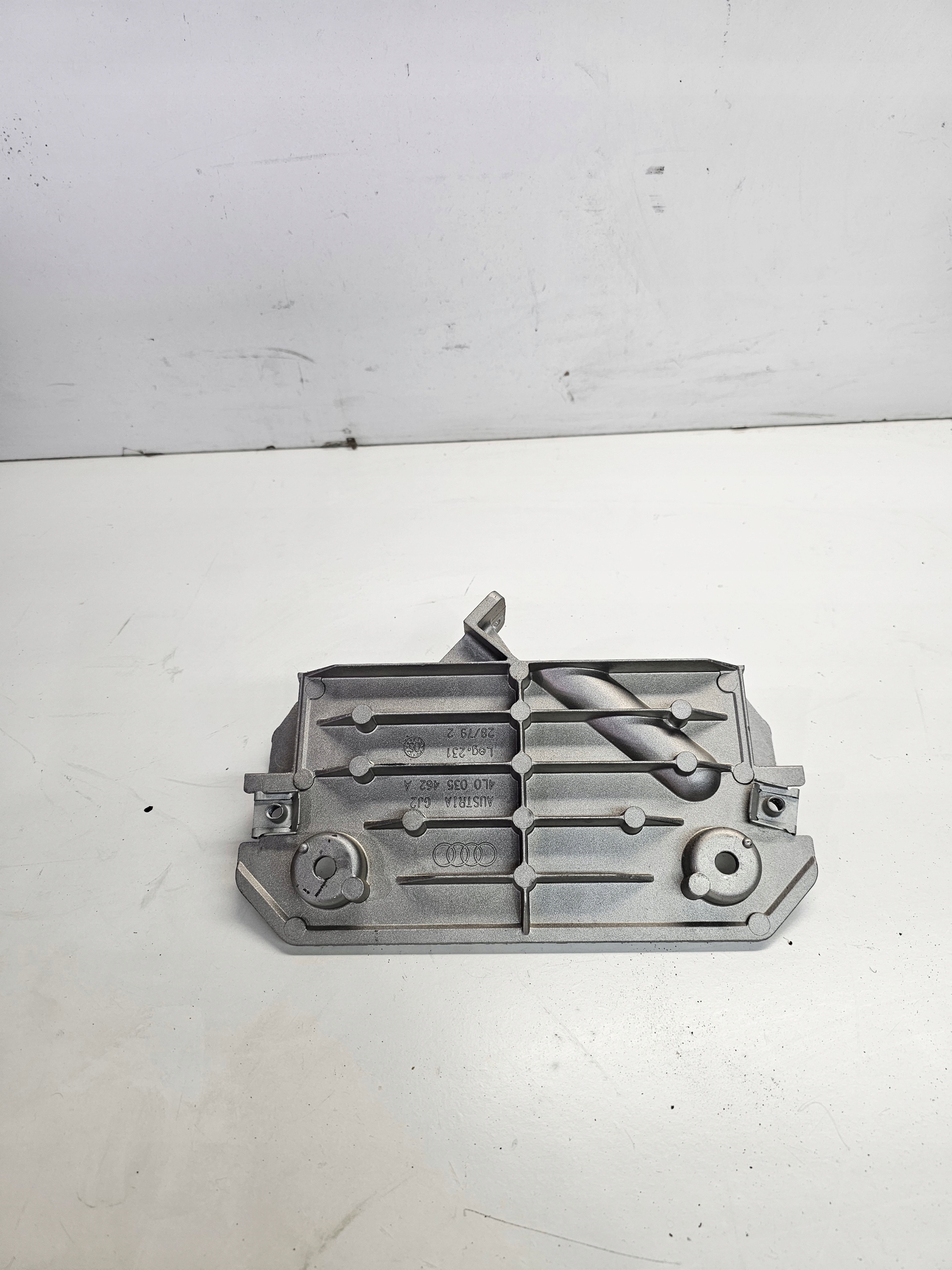 bracket holder STERWNIKA MMI Q7 4L 4L0035462A
