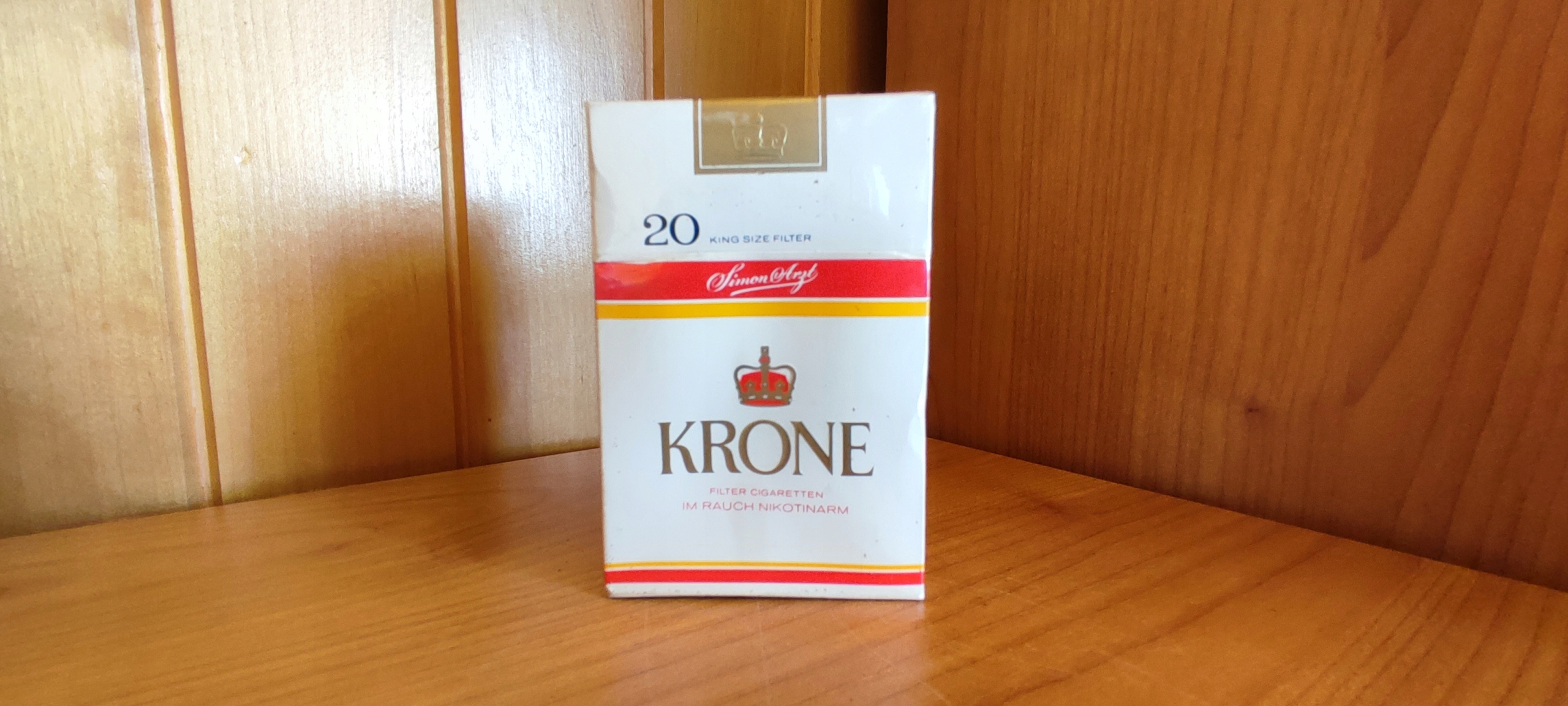 Kolekcjonerskie pudełko po papierosach Krone PEWEX PRL