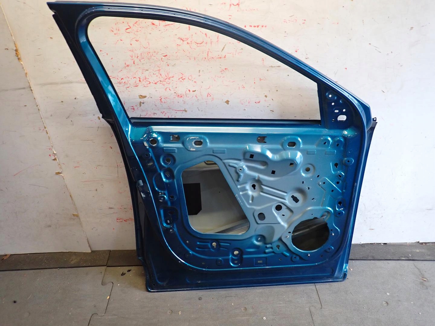 door front front left PEUGEOT 3008 5008 III 2023