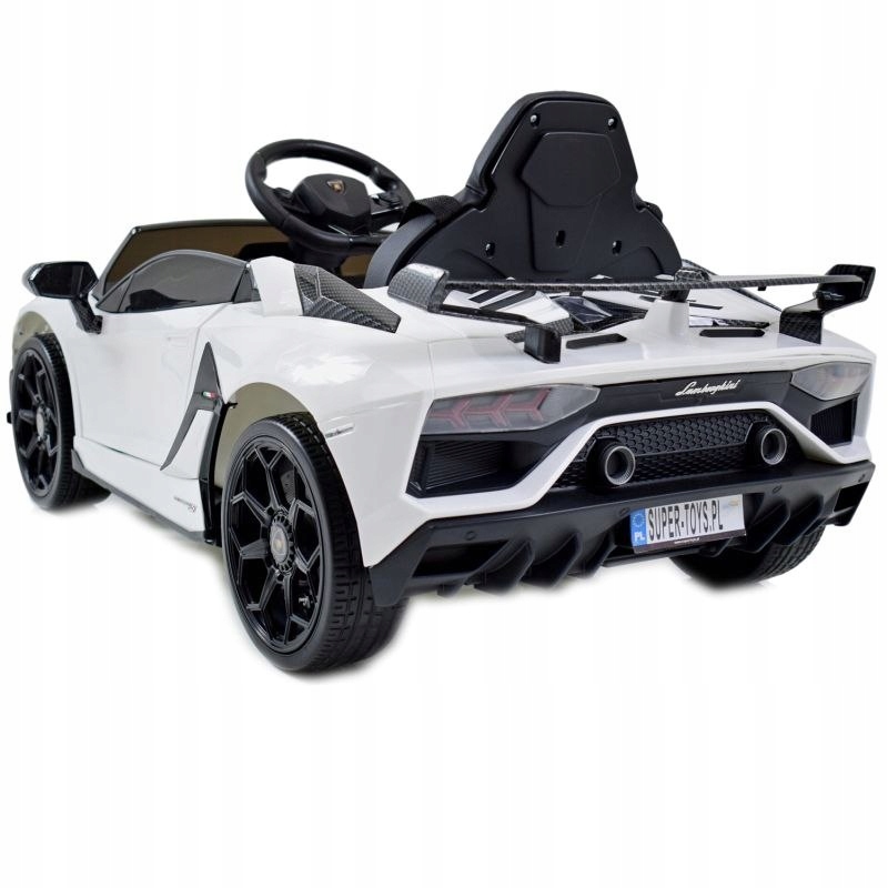 ORYGINALNE LAMBORGHINI AVENTADOR - WERSJA CARBON - Kod producenta 5903641568128
