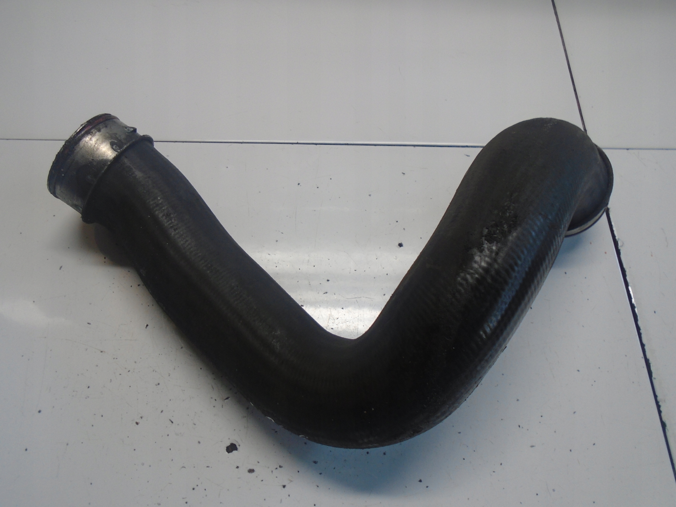 MERCEDES W210 труба интеркулера 2105283782