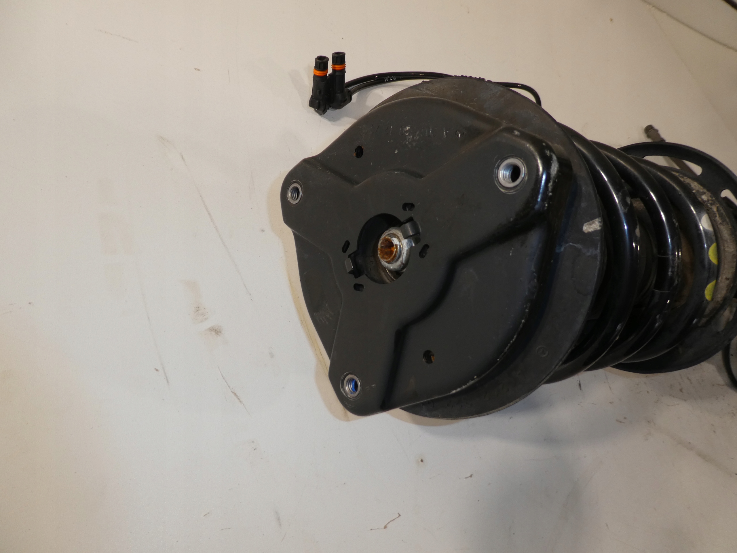 McPherson swing shock absorber MERCEDES W207 A2073204638