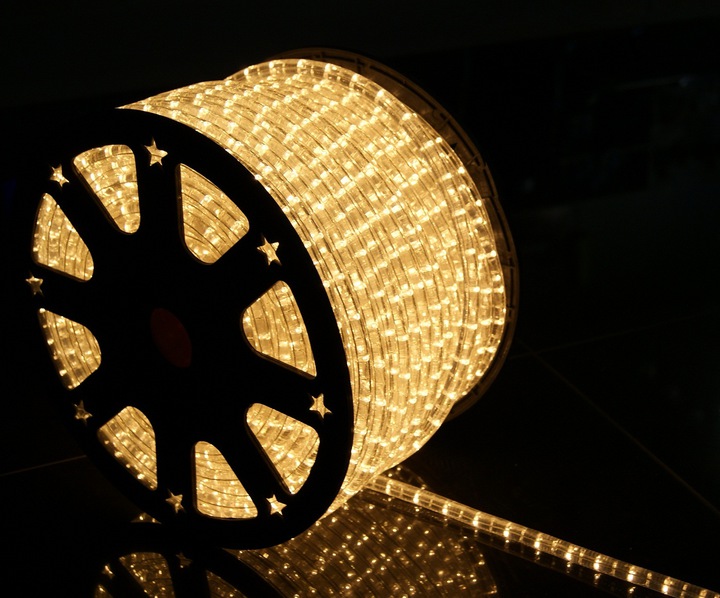 WĄŻ ŚWIETLNY LED NA METRY BIAŁY CIEPŁY 3 ŻYŁOWY Kod producenta SK-LED WĄŻ BIAŁY CIEPŁY