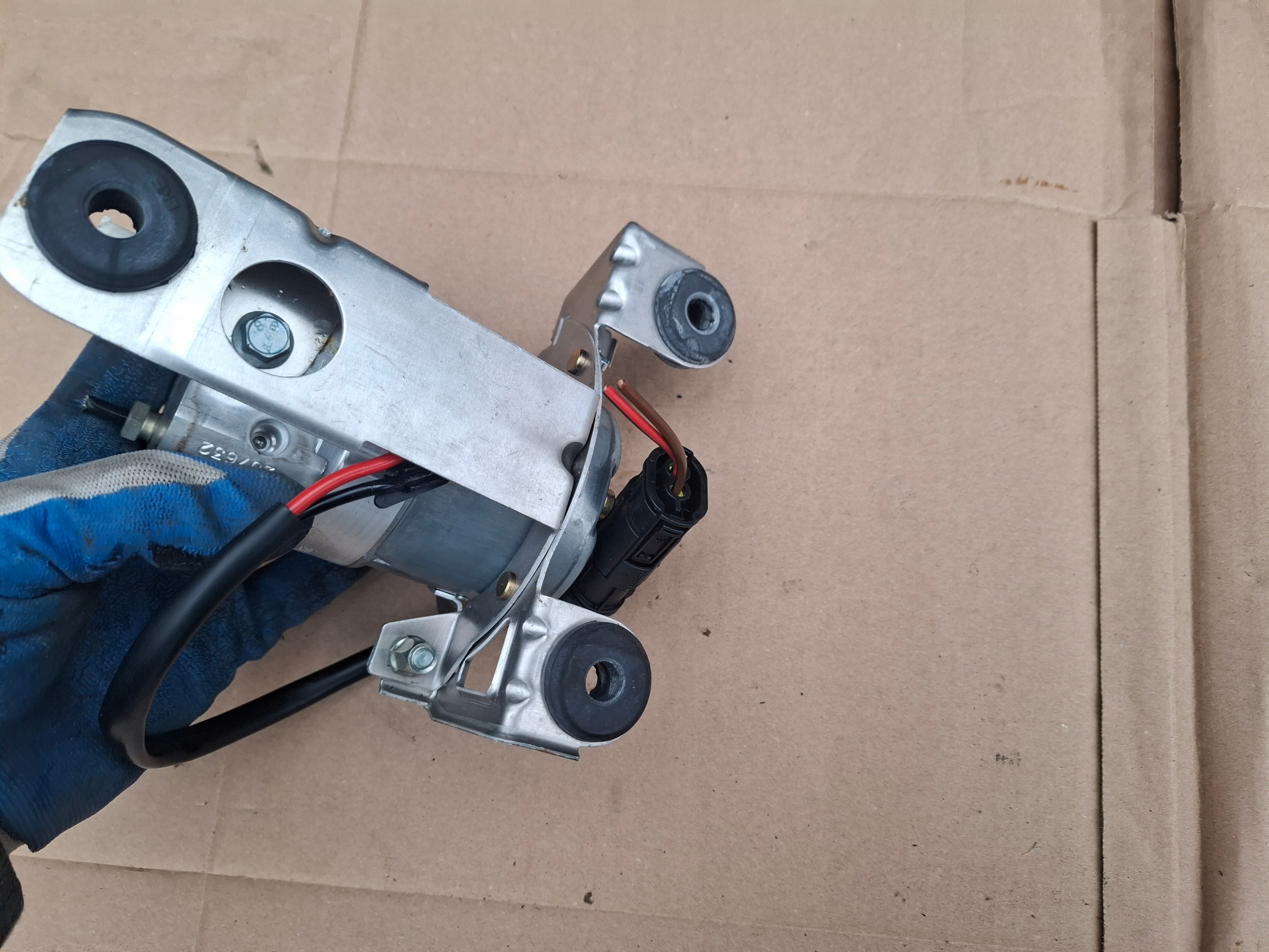 Servofreno DSC Porsche 911 996 99635577541