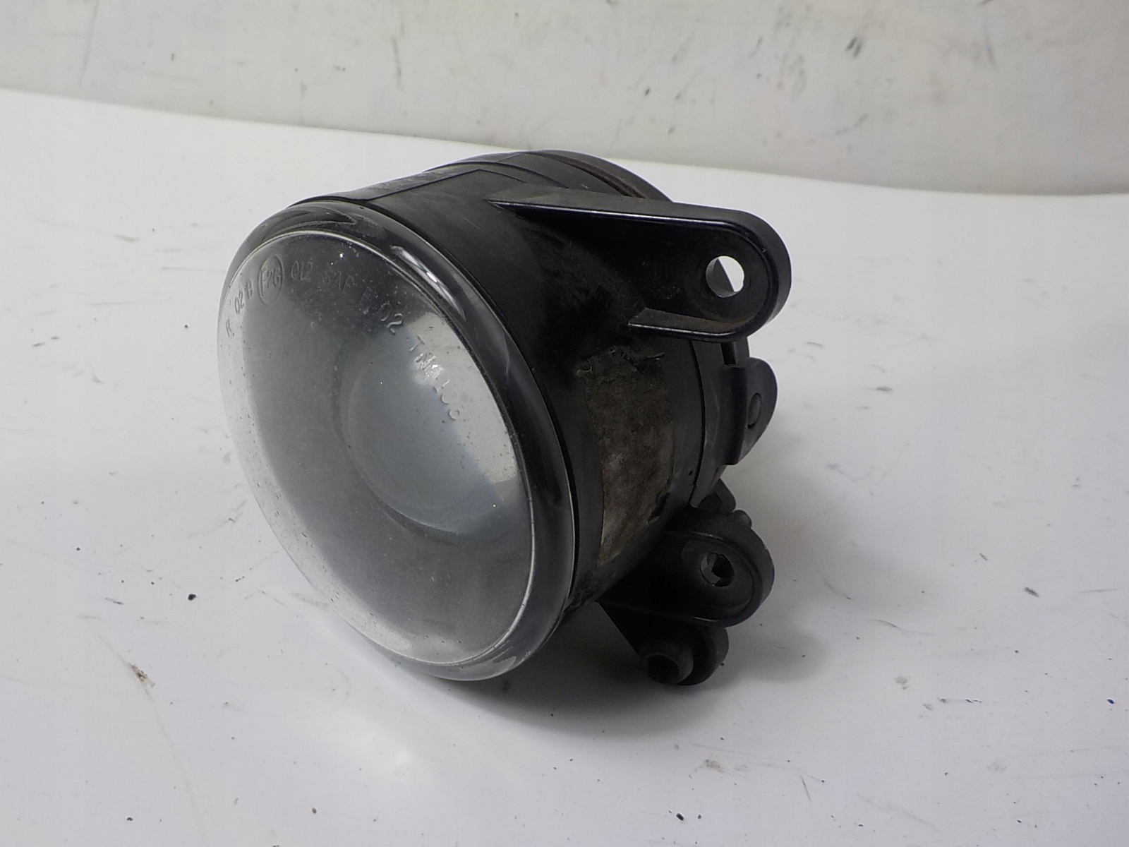 VOLKSWAGEN GOLF V fog light right front front lens