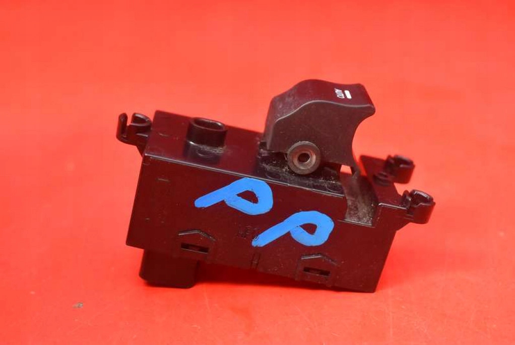 switch lifting windows right front EU 39R510-13102 HYUNDAI I40 15-20