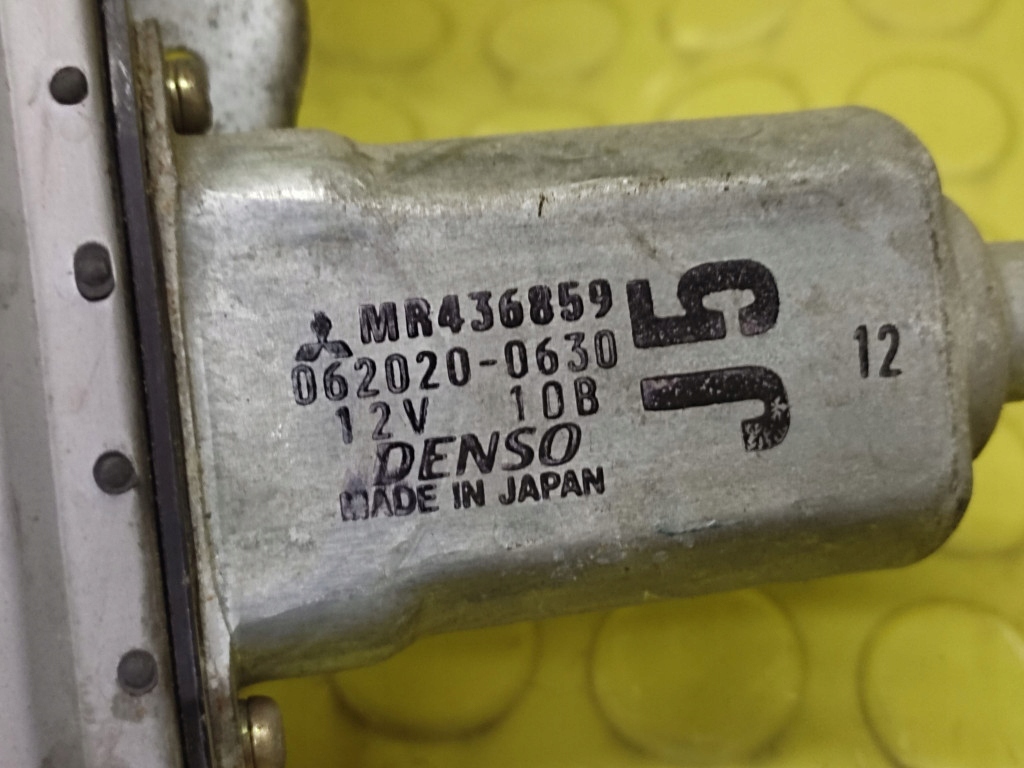 MITSUBISHI PAJERO 3 window regulator left front