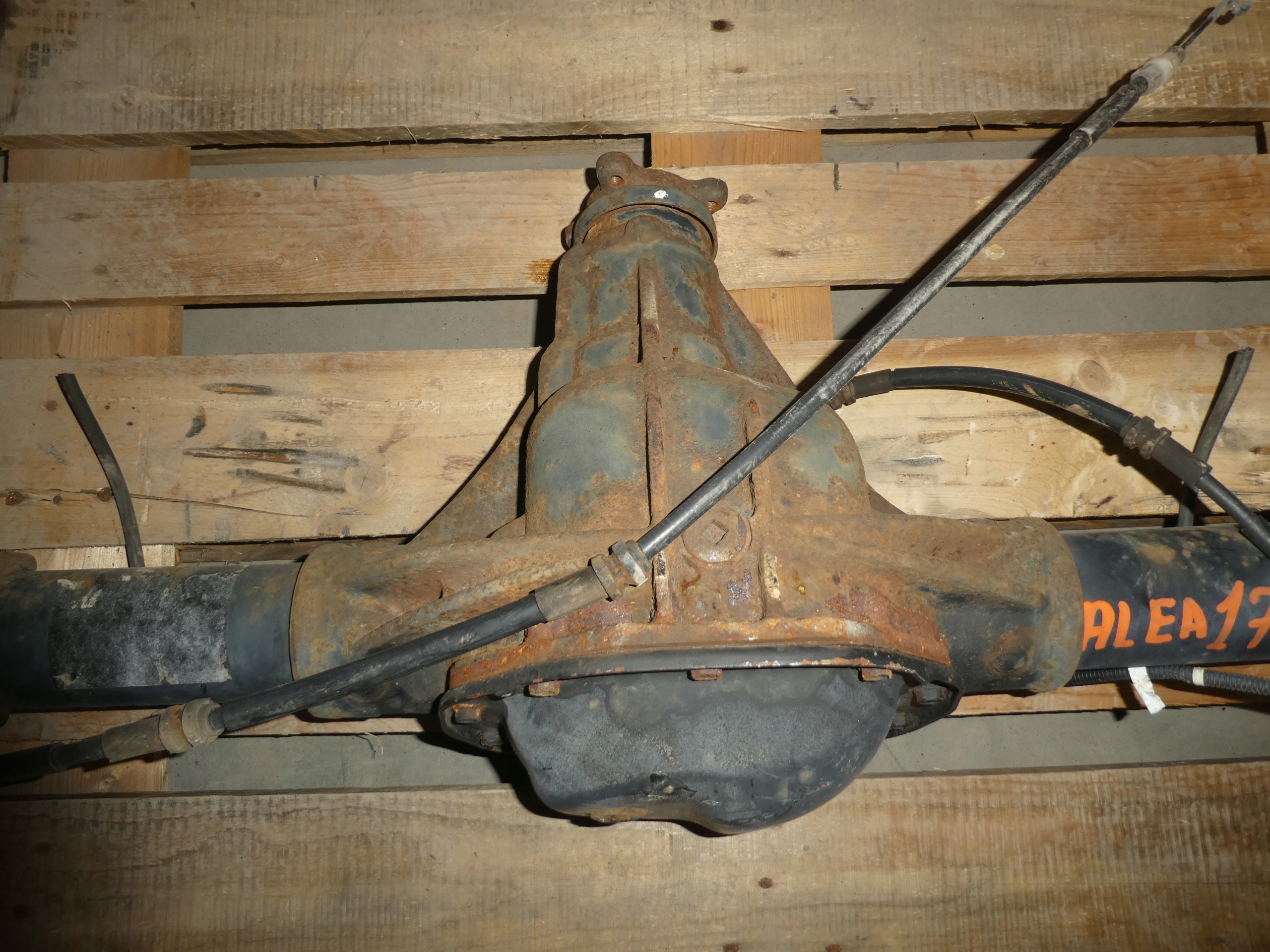 VW AMAROK differential diff rear part axis 2H0500025AN 10/41