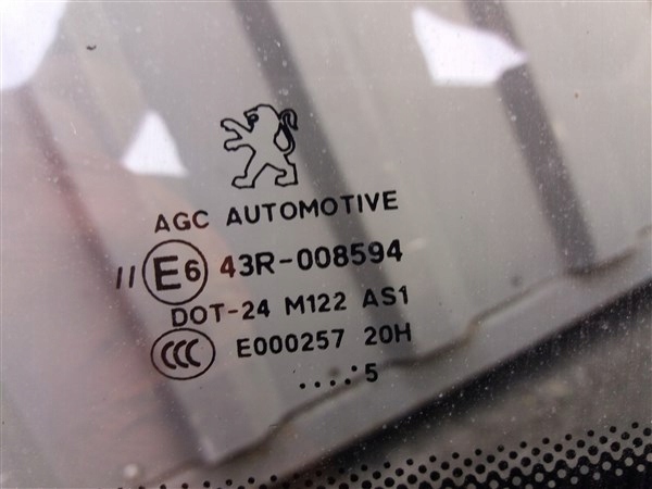 SZYBA PRZEDNIA CZOŁOWA PEUGEOT 307 CC CABRIO Producent Mercedes-Benz OE