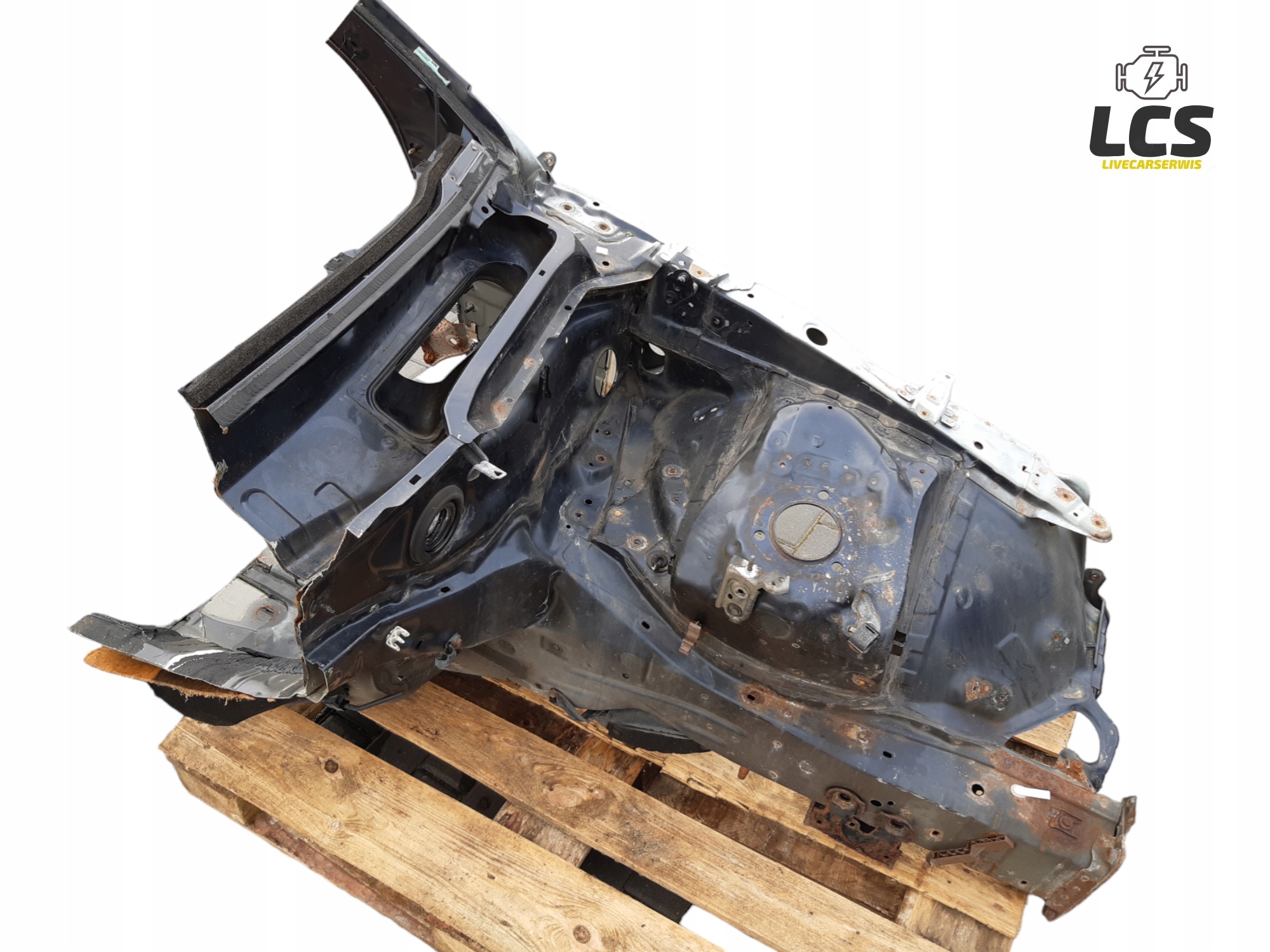 ĆWIARTKA PODŁUŻNICA LEWA POSZYCIE LEXUS IS II 220 250 8P8 Typ samochodu Samochody osobowe