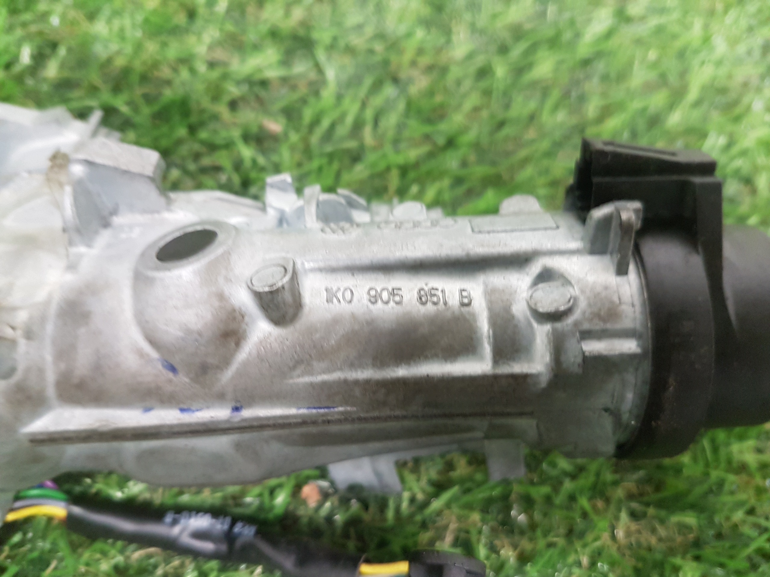ignition Z KLUCZYKIEM VOLKSWAGEN GOLF 5 1K0905651B