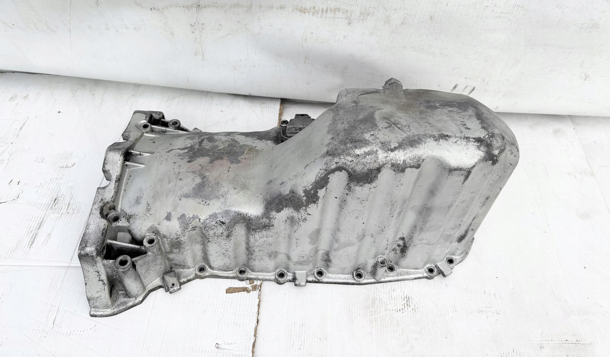 VW Crafter 2.5 TDI 06- Misa Coppa olio Originale idealna 076103603