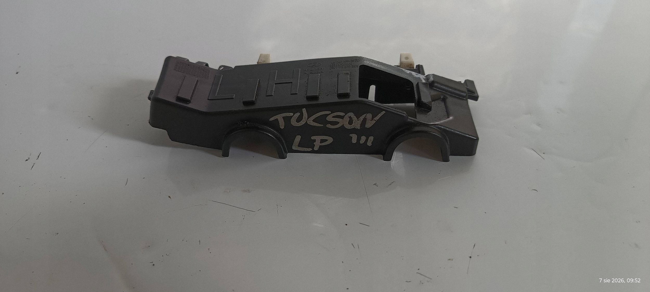 bumper bracket front left 86515-D7000 HYUNDAI TUCSON III