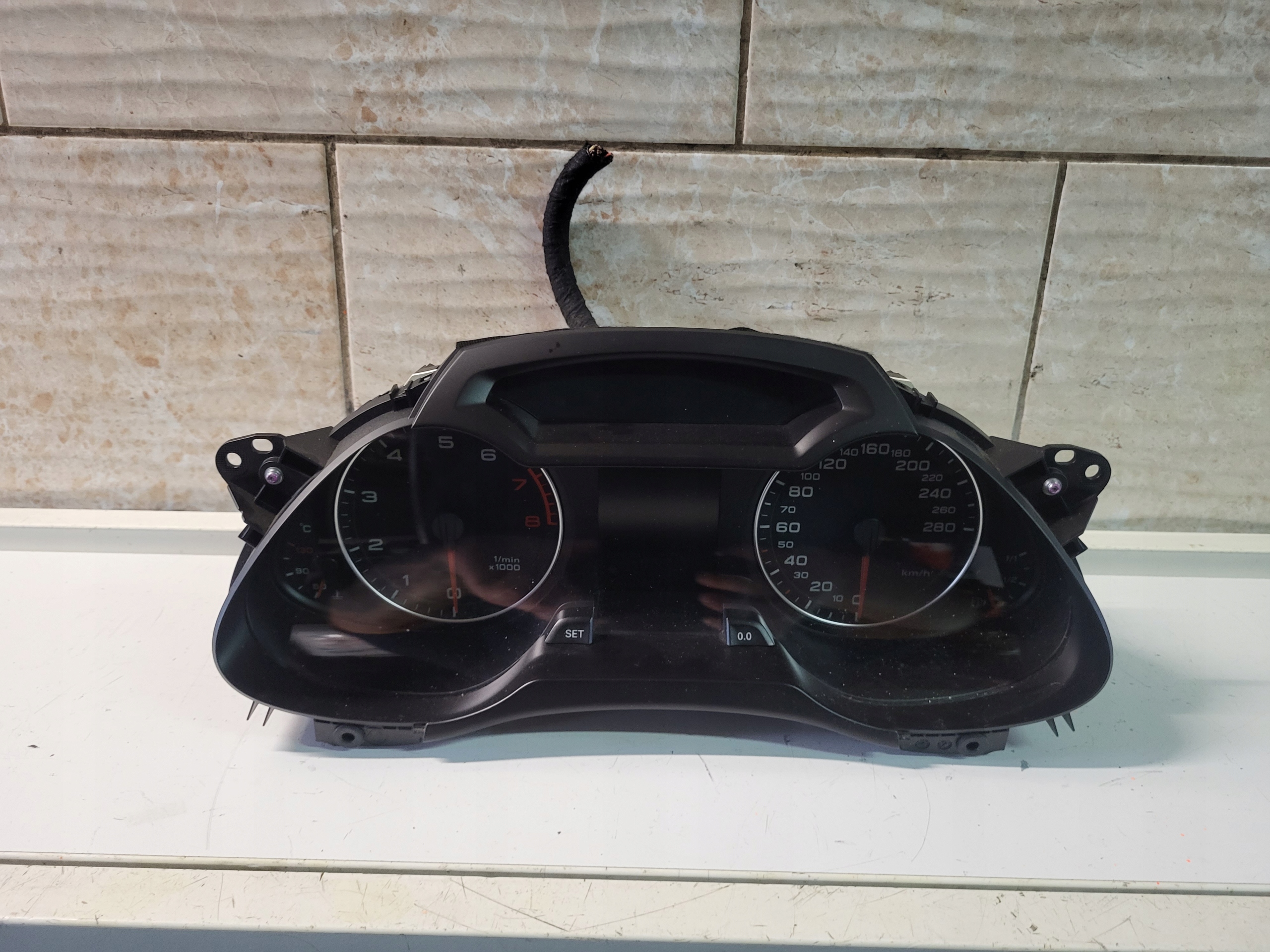 dials dials AUDI A4 B8 1.8 TFSI EUROPA 8K0920930A