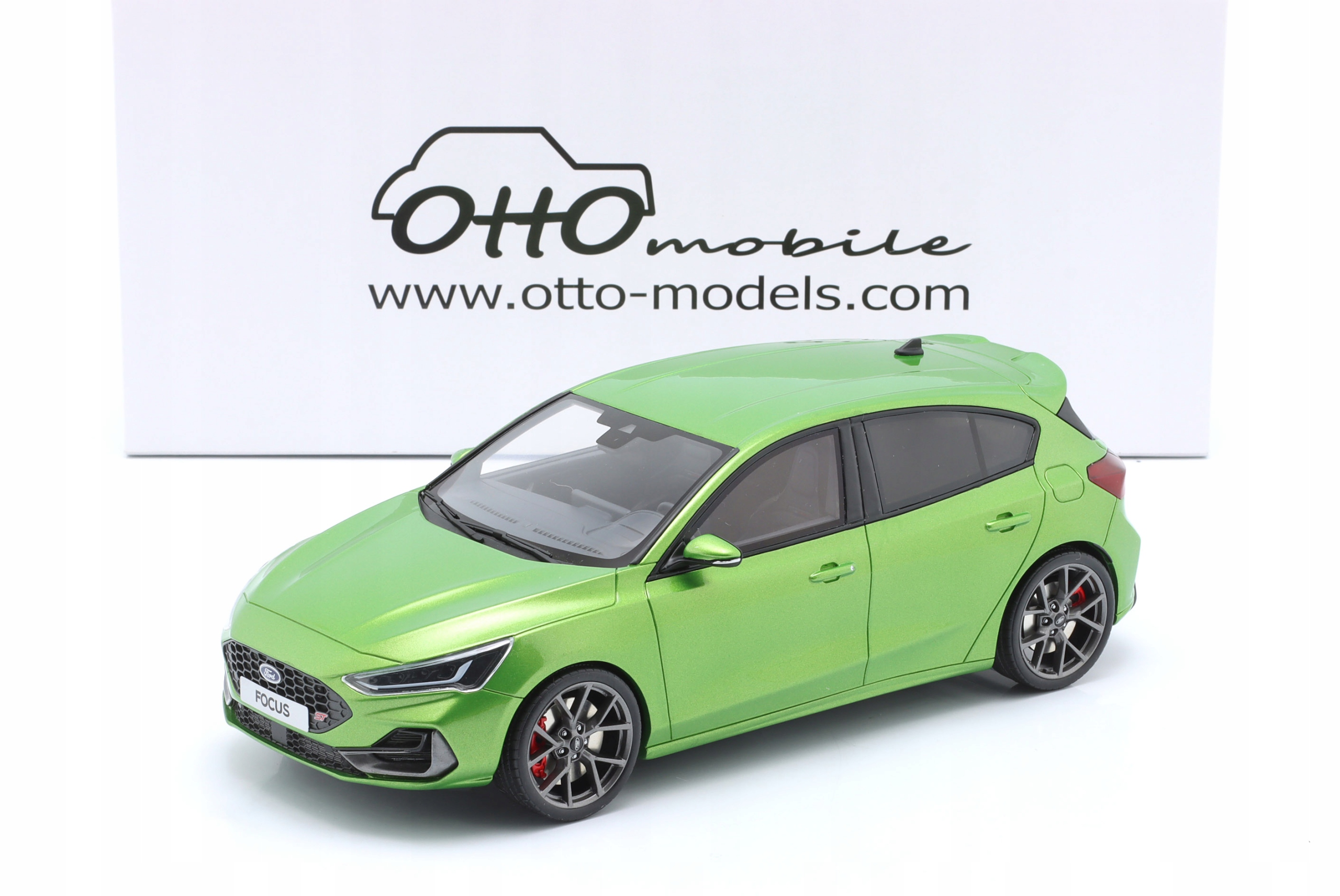 Otto Ford Focus Mk5 St Phase 2 2022 Zelená metalíza Le 1/2000 1:18