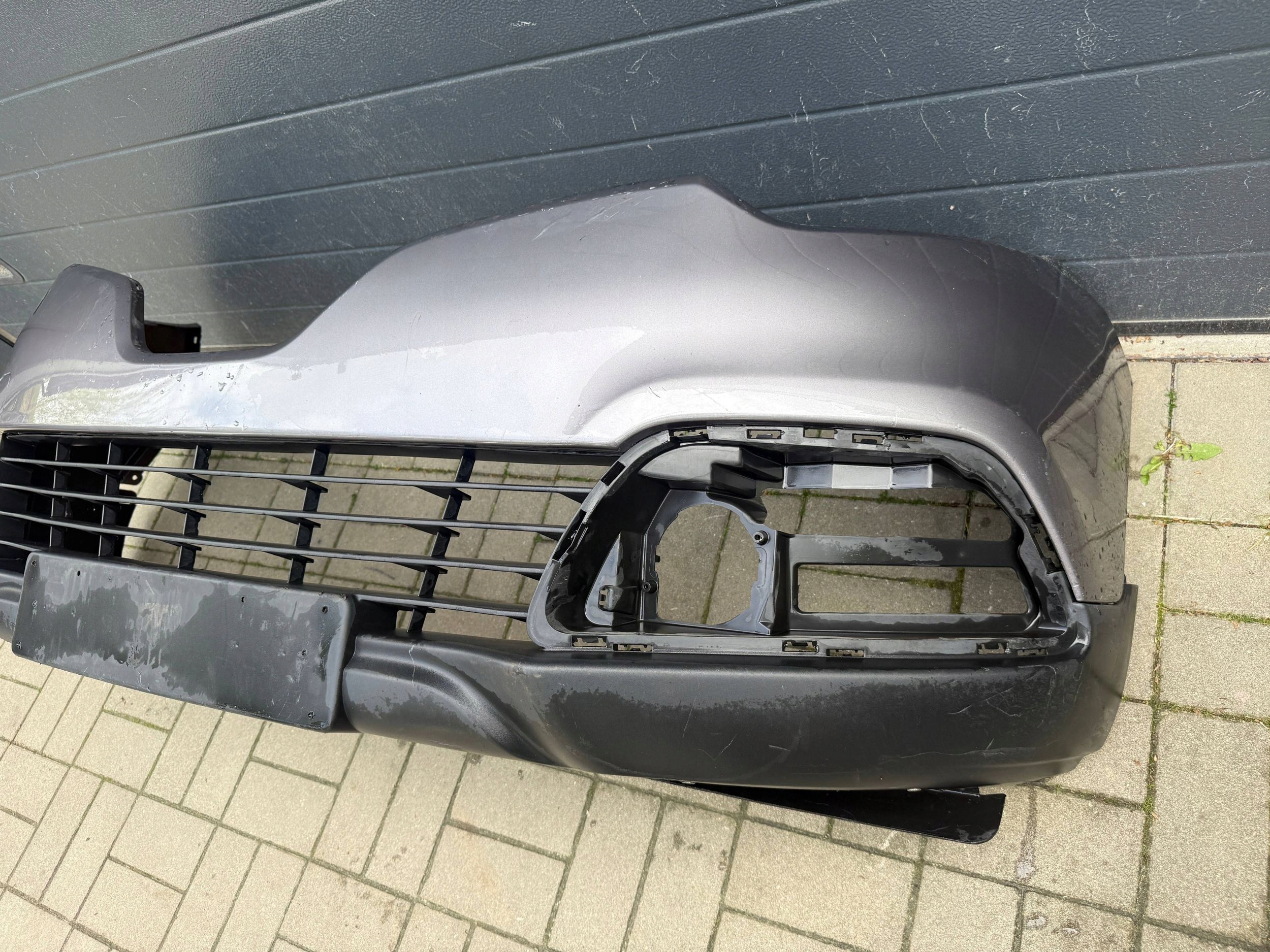 Renault Captur 1 and 13- bumper front front