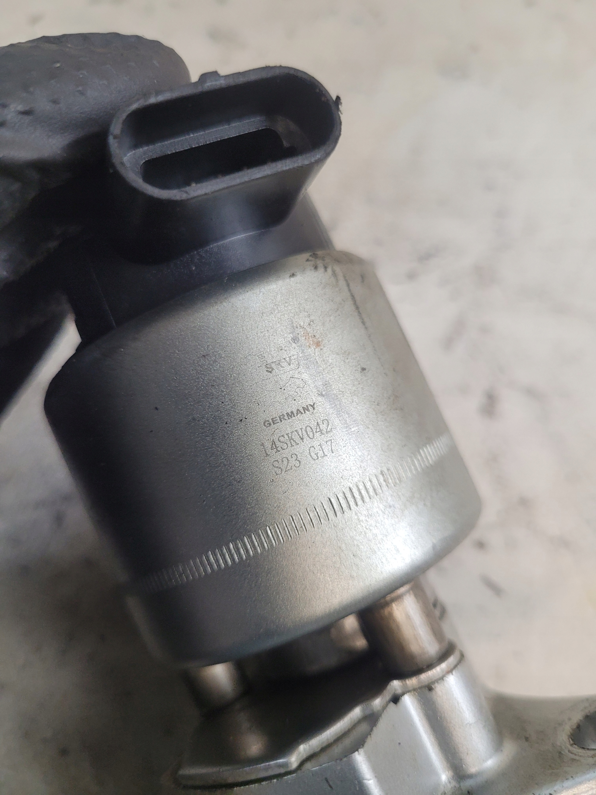 EGR valve ESEN SKV 14SKV042 OPEL OMEGA B 2.2B