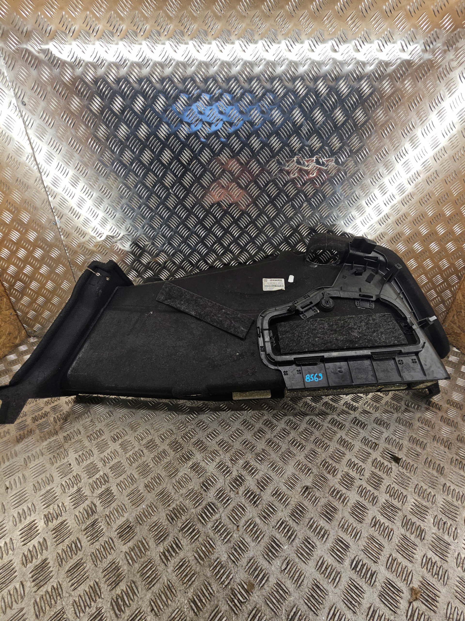 AUDI A6 C7 LIFT sedan boot upholstery left 4G5863887D