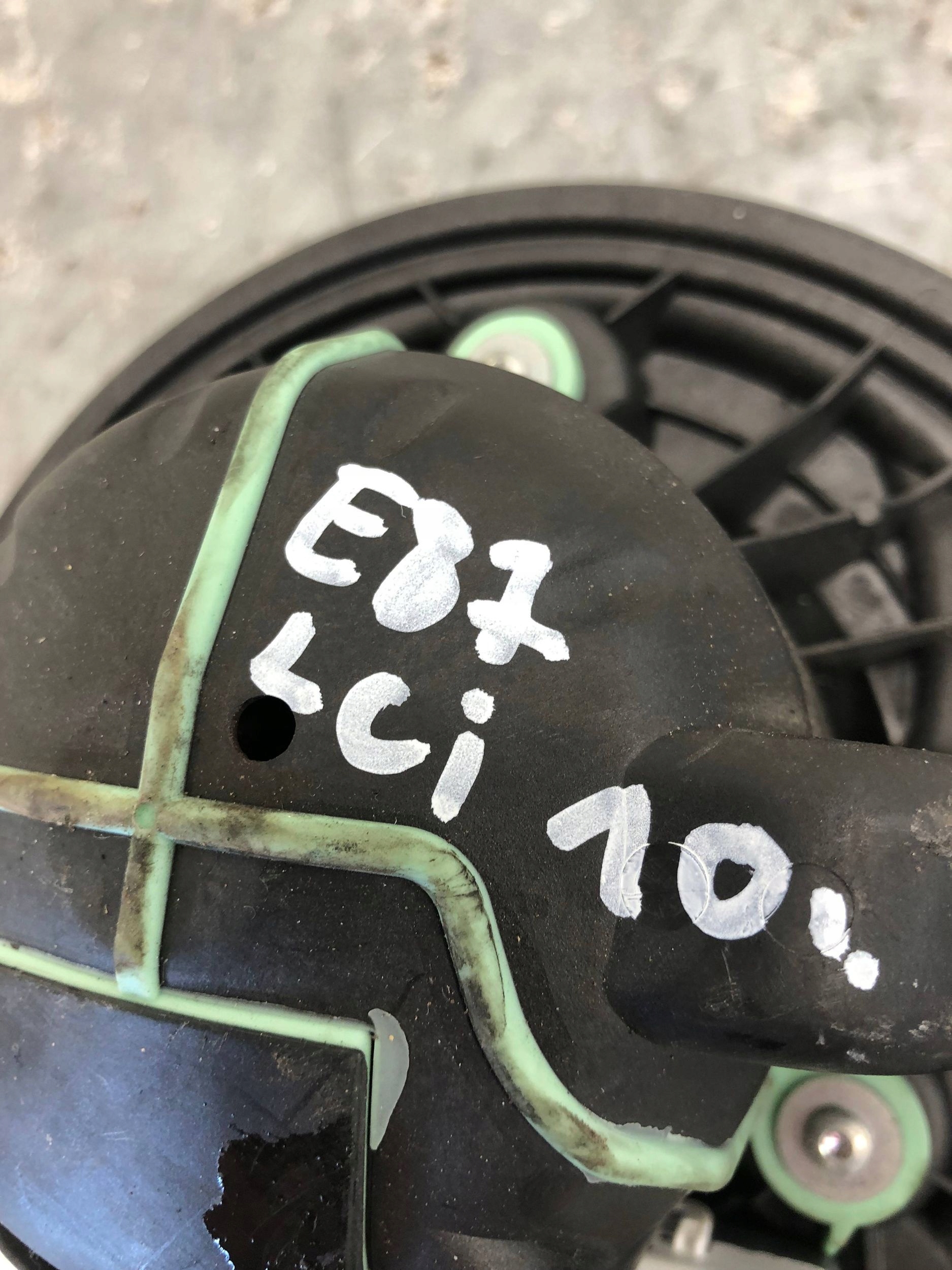 DMUCHAWA Lüfter BMW E87 LCI 6933663