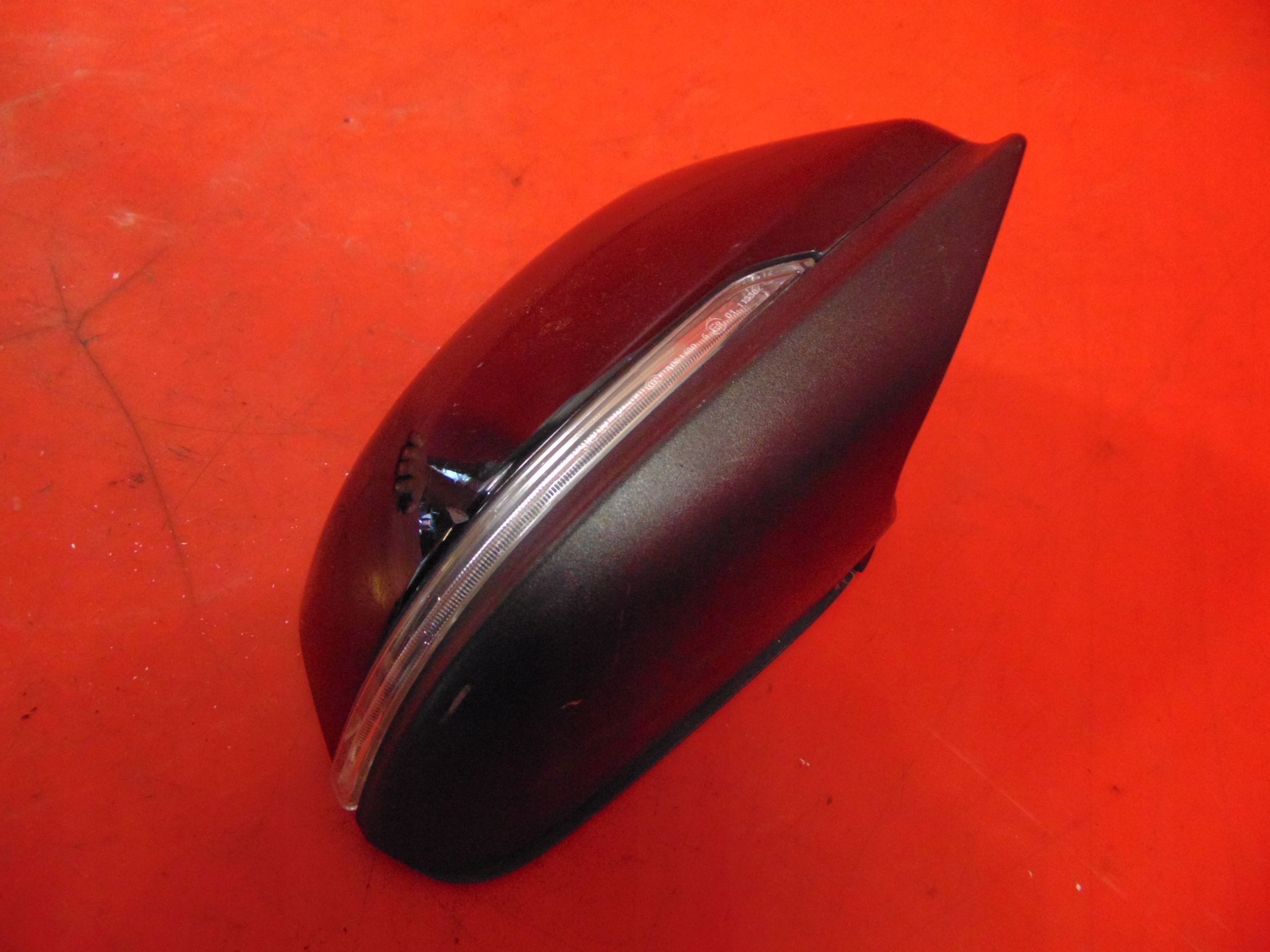 BMW 2 F46 cover indicator mirrors right
