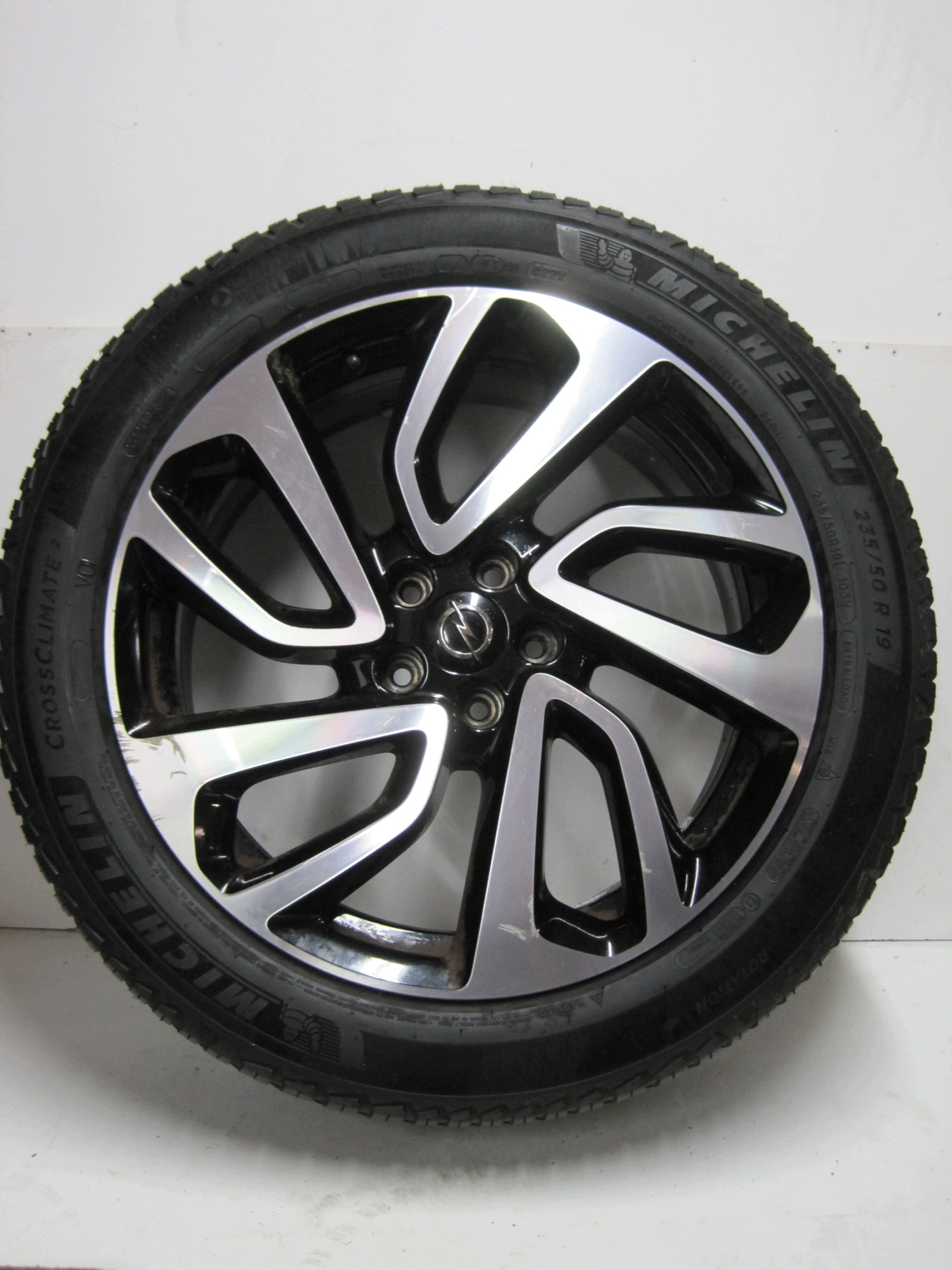 wheels discs tyres OPEL GRANDLAND R19 M+S 4 MM