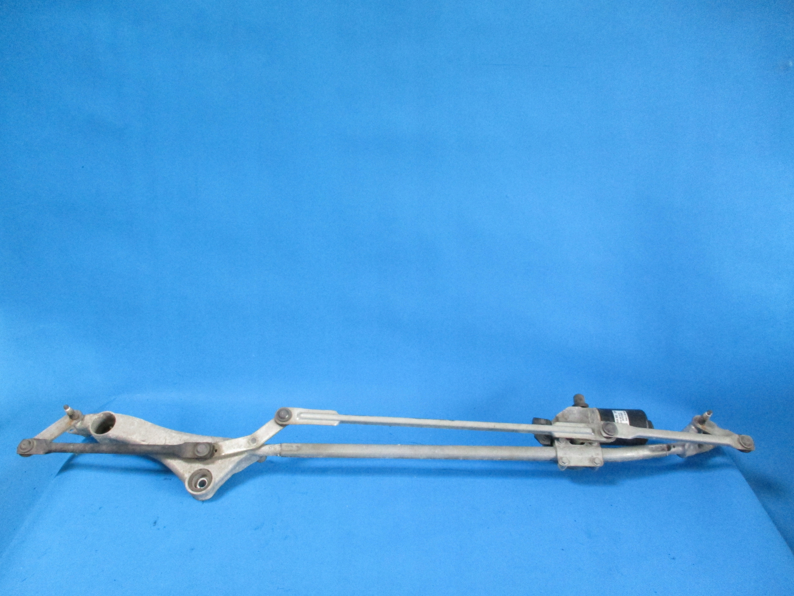 MECHANIZM WYCIERACZEK PRZÓD W169 A1698200300