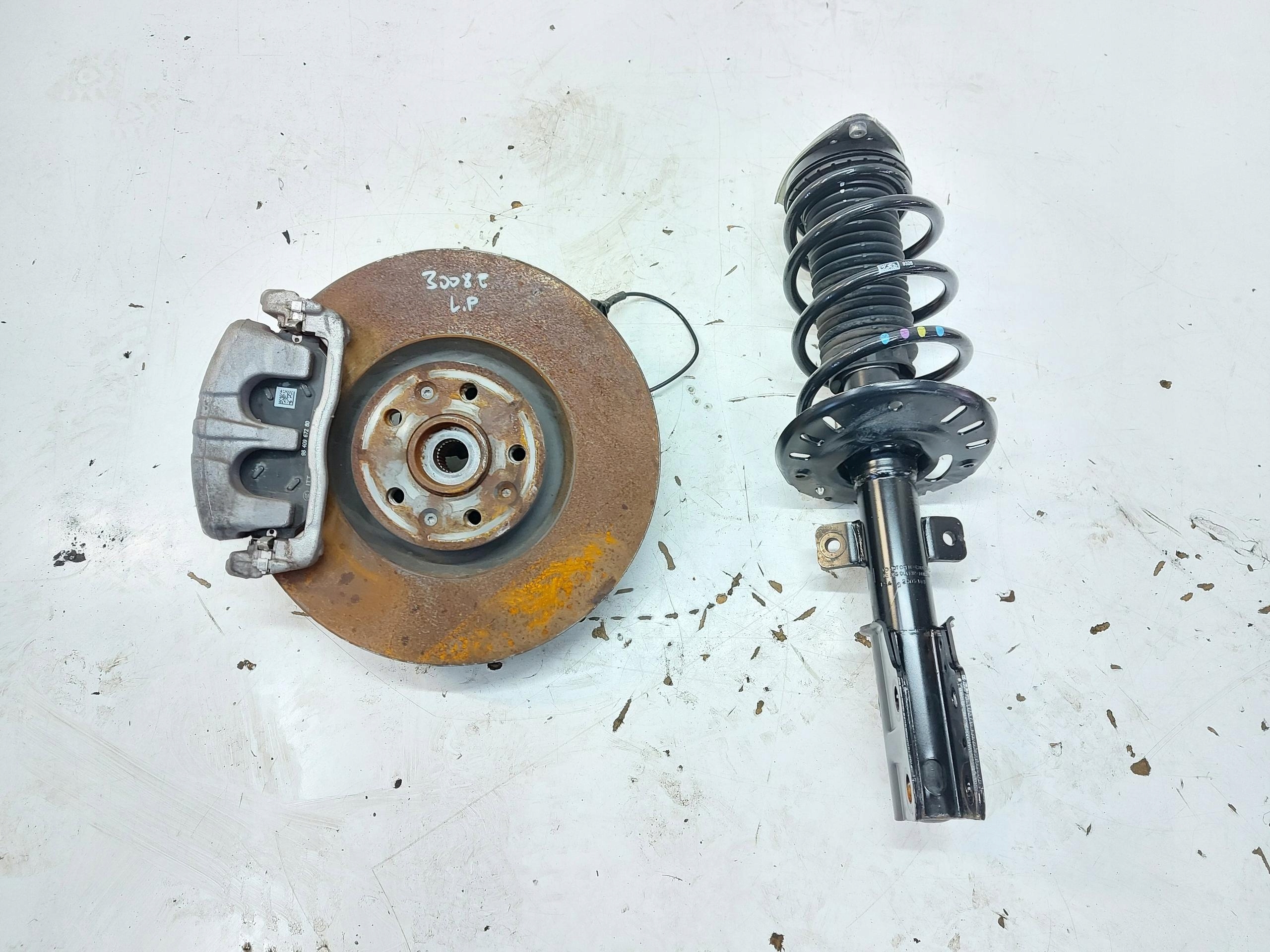 Peugeot 3008 III E3008 shock absorber swing left left front kopyto