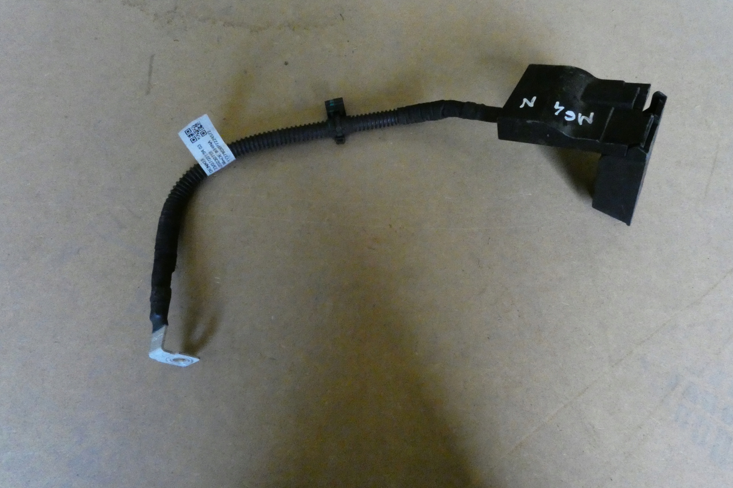 MG MG4 Borne kabel plusowy 11378056