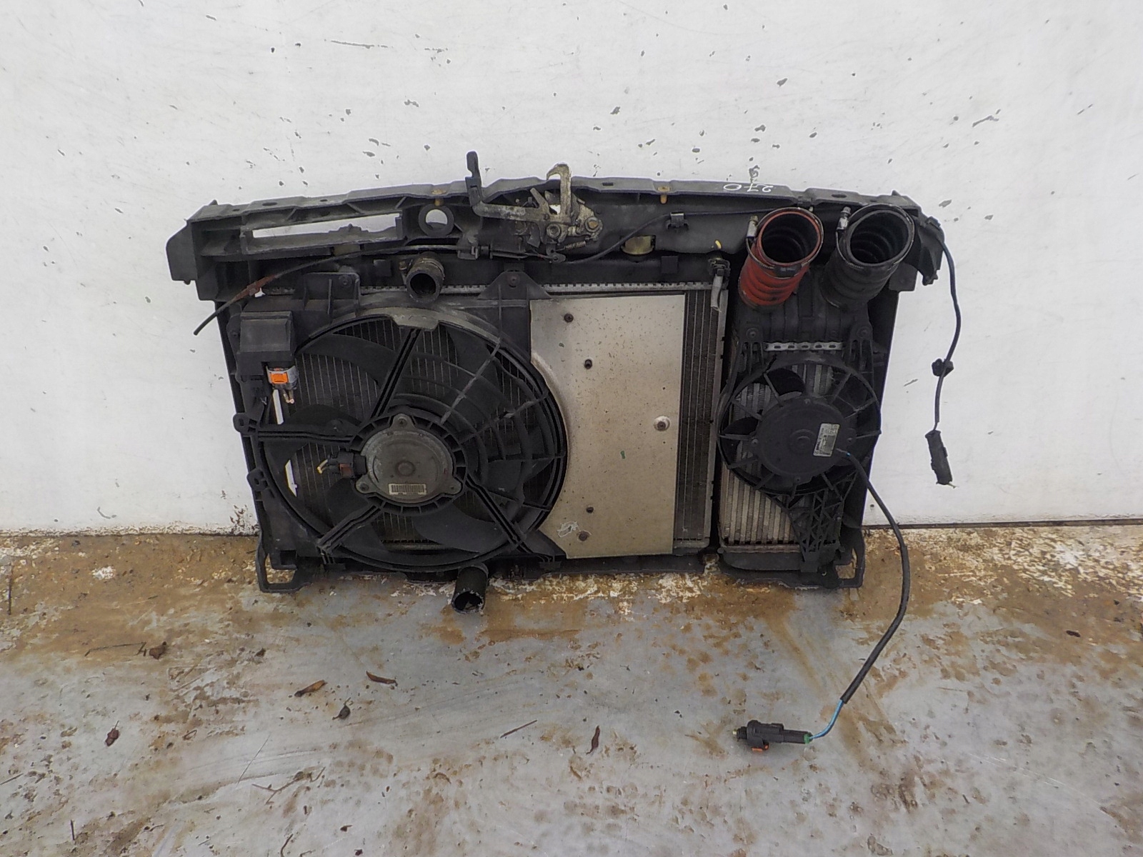 270 CITROEN C3 II 1.6 HDI support panel for radiators sider radiator