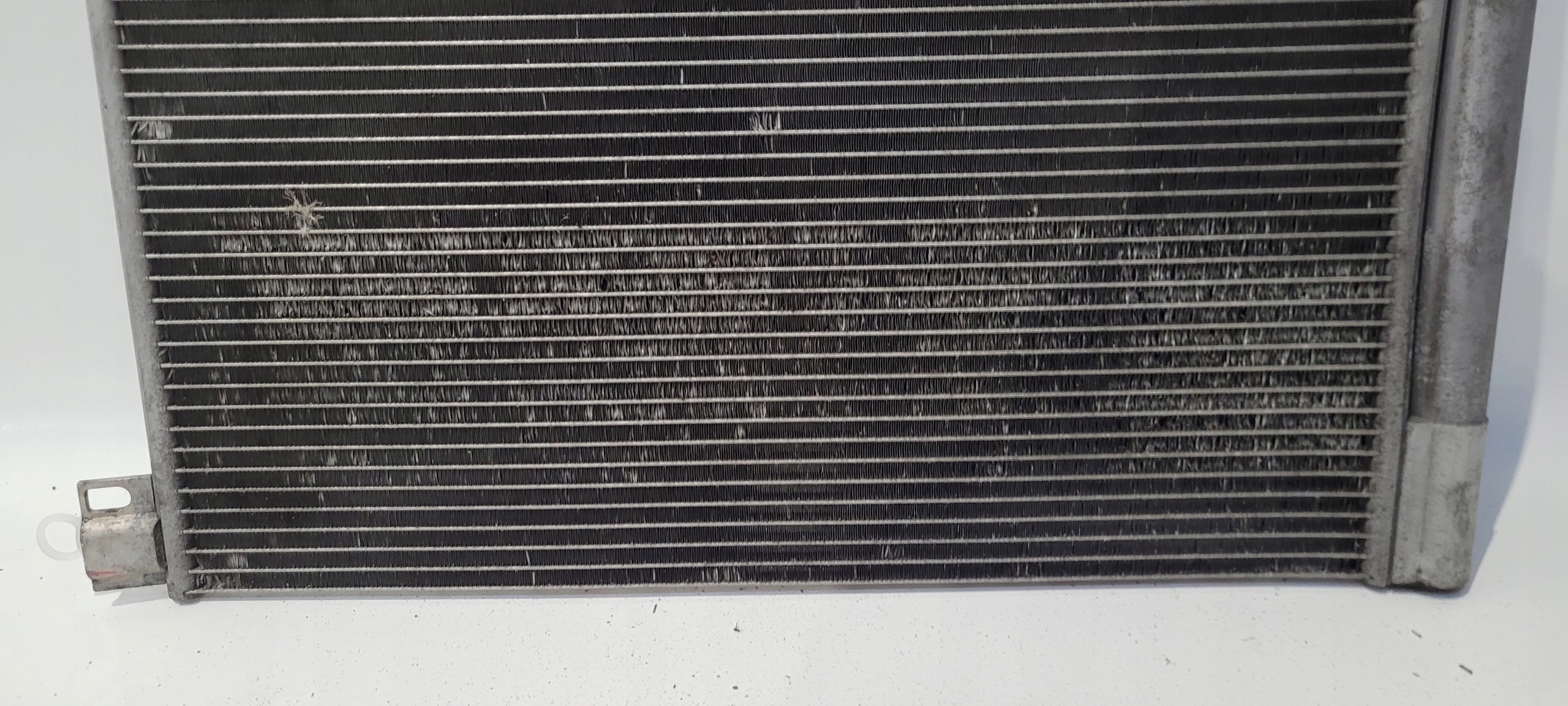 Radiateur climatisation RENAULT MEGANE 921008540R