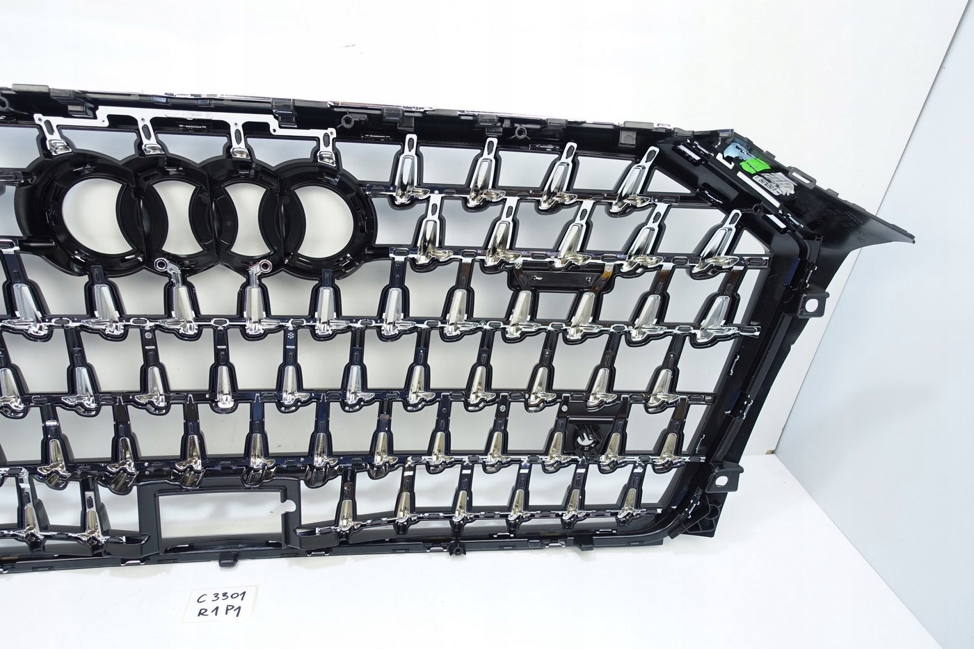 front PREKLADgrill bumper AUDI A8 S8 D5 LIFT S-LINE 21