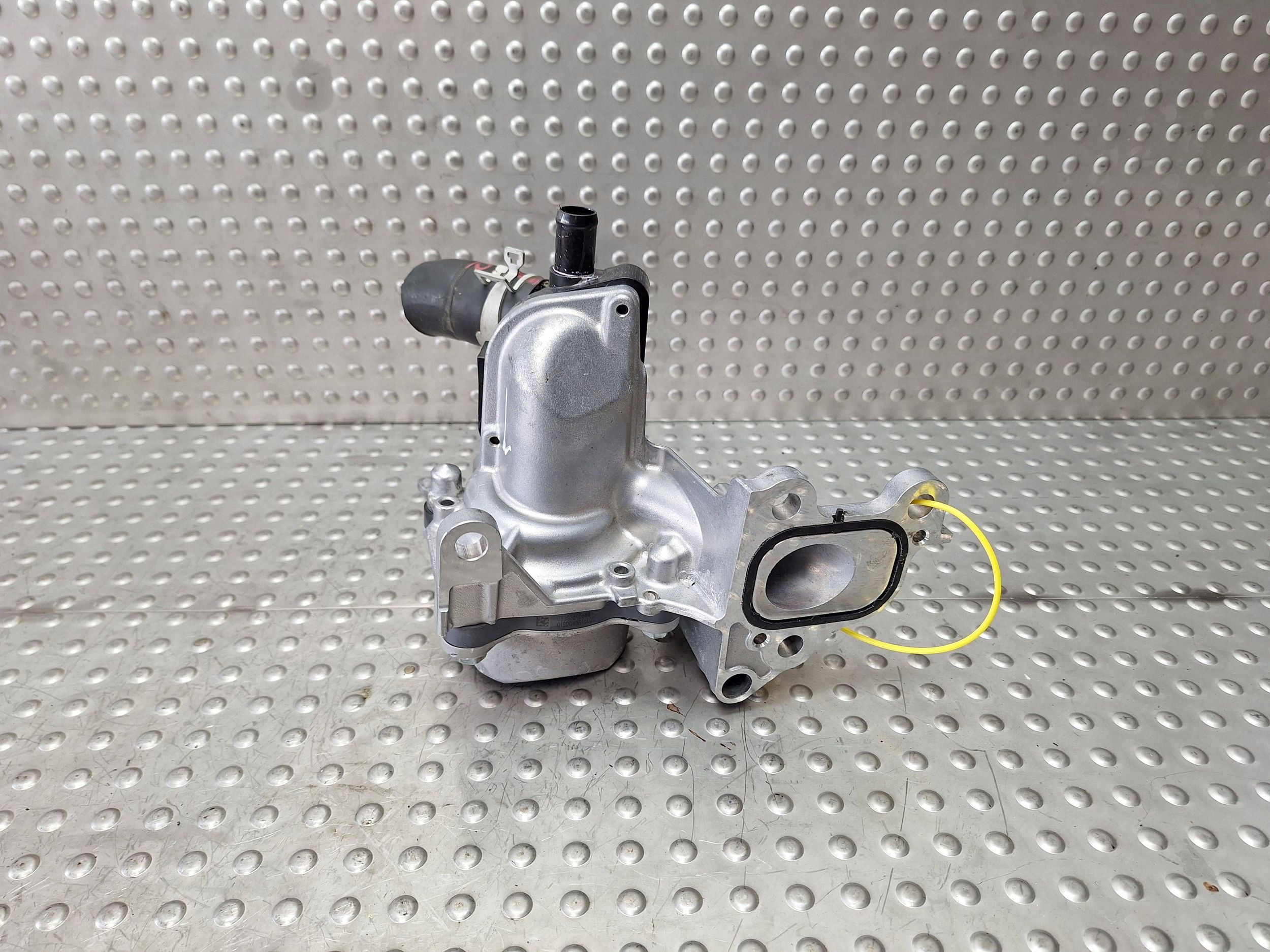 water pump TOYOTA YARIS IV 20- 1.5 HYBRYDA