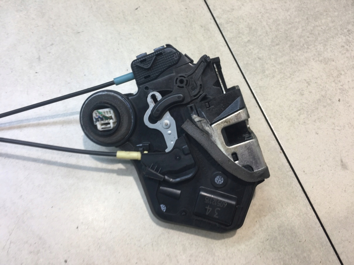 lock door left rear part SUZUKI GRAND VITARA II 4 PIN