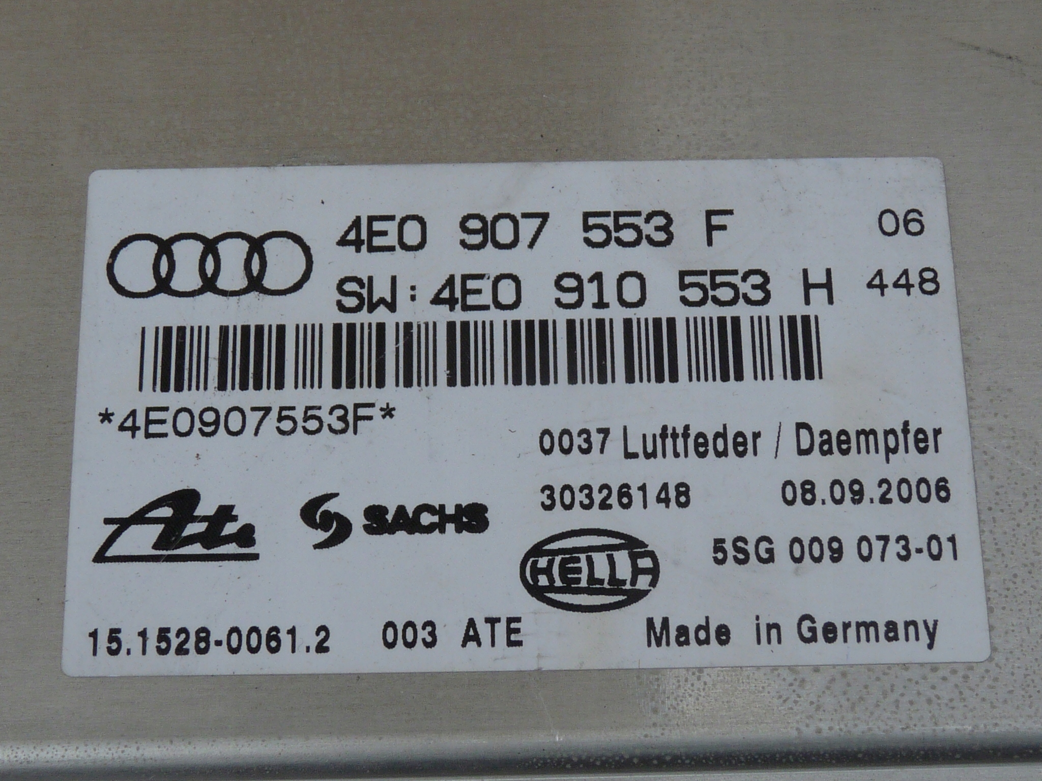AUDI A8 D3 MODUŁ ZAWIESZENIA 4E0907553F 4E0910553H Typ samochodu Samochody osobowe