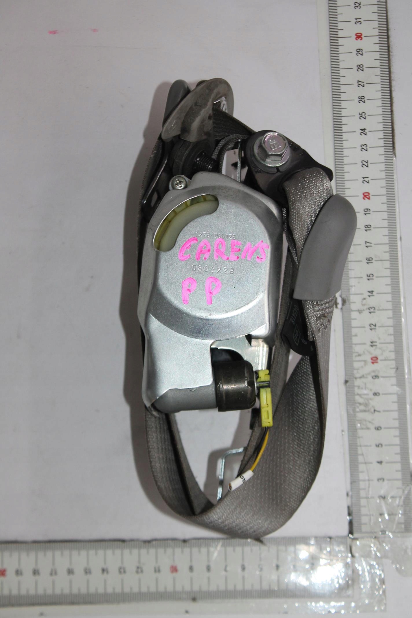 GURTEN SPANNER RECHTS VORNE KIA CARENS III 06-13