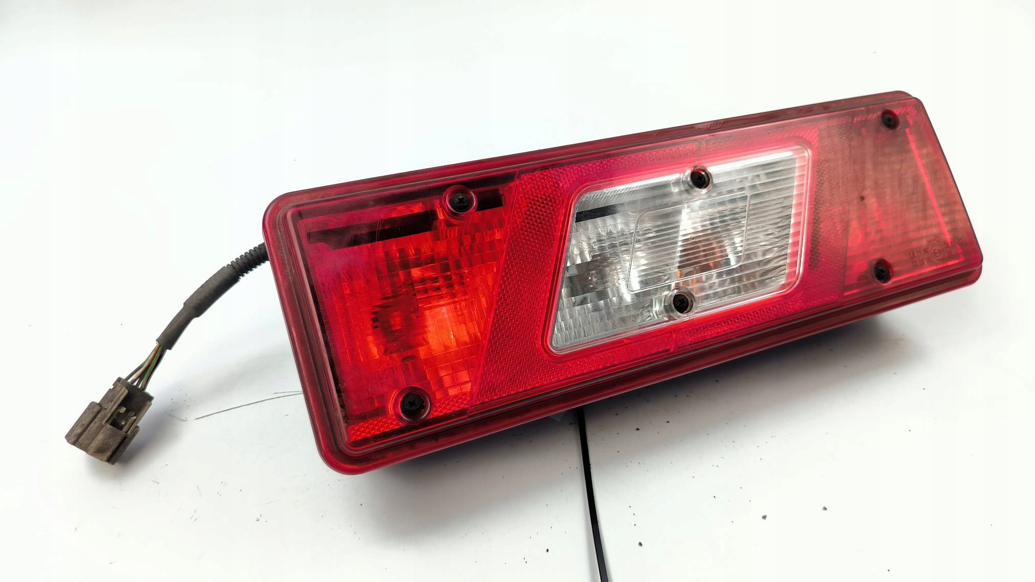 light right rear part BK31-13404-CC FORD TRANSIT MK8