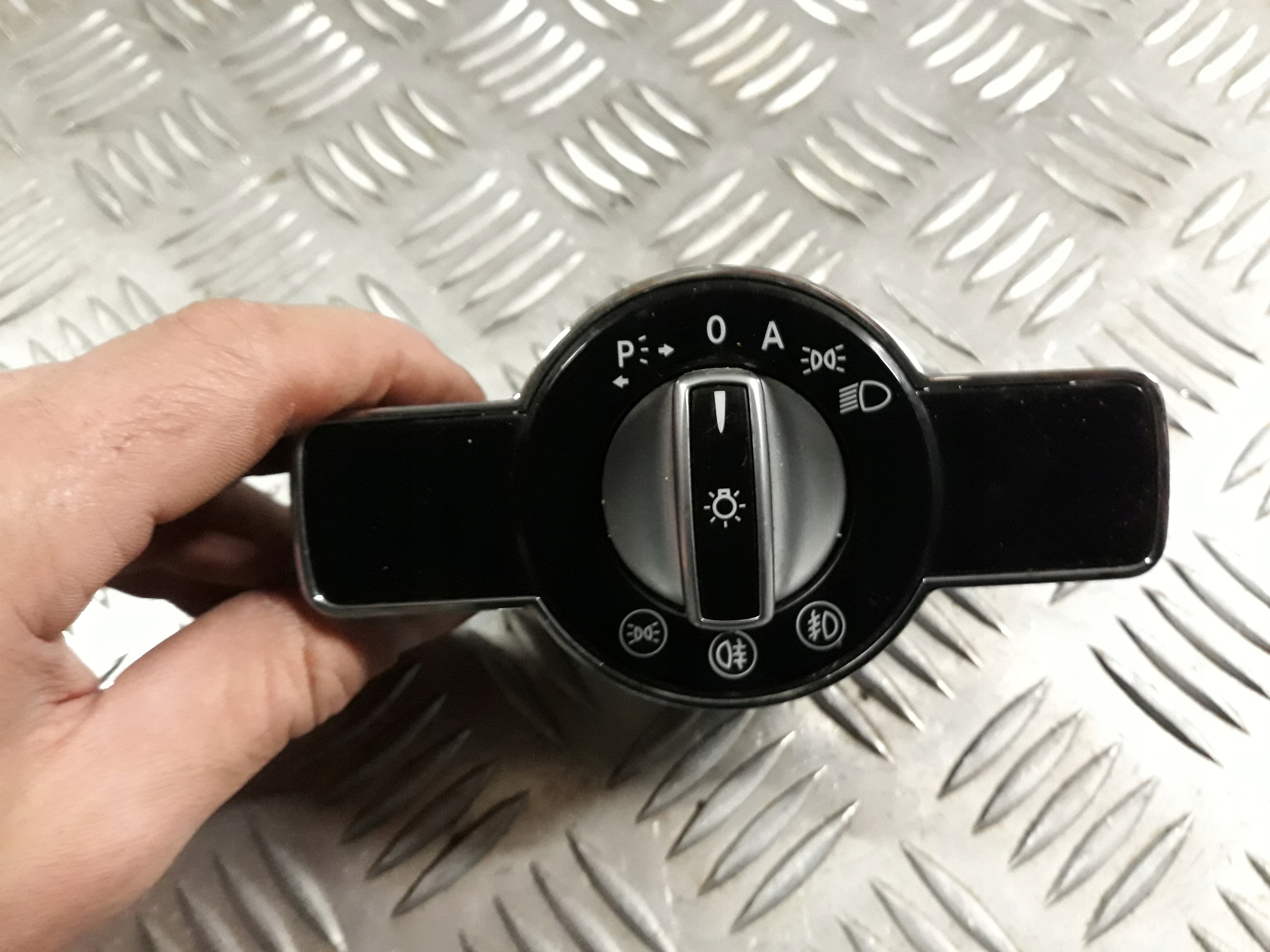 MERCEDES W221 LIFT выключатель света A2219053700