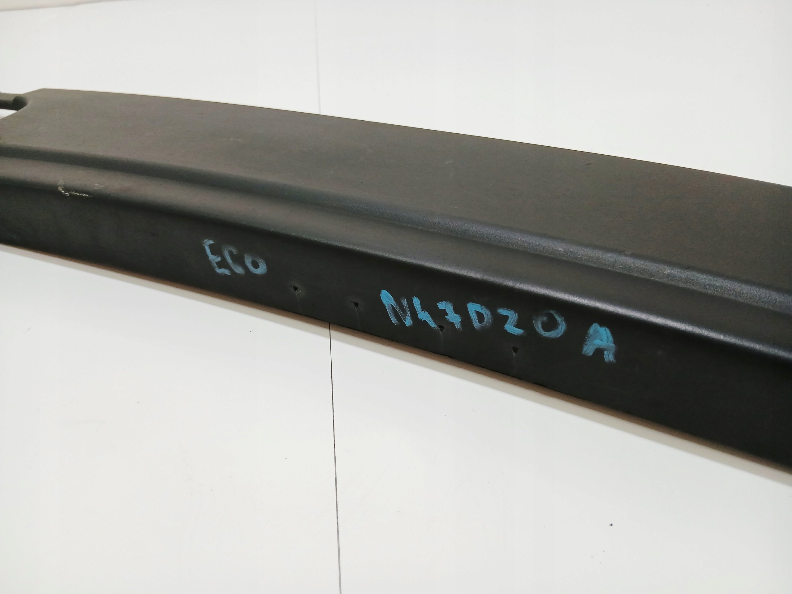 kryt krytka stěny předního BMW 5 E60 N47 2.0D 7803340