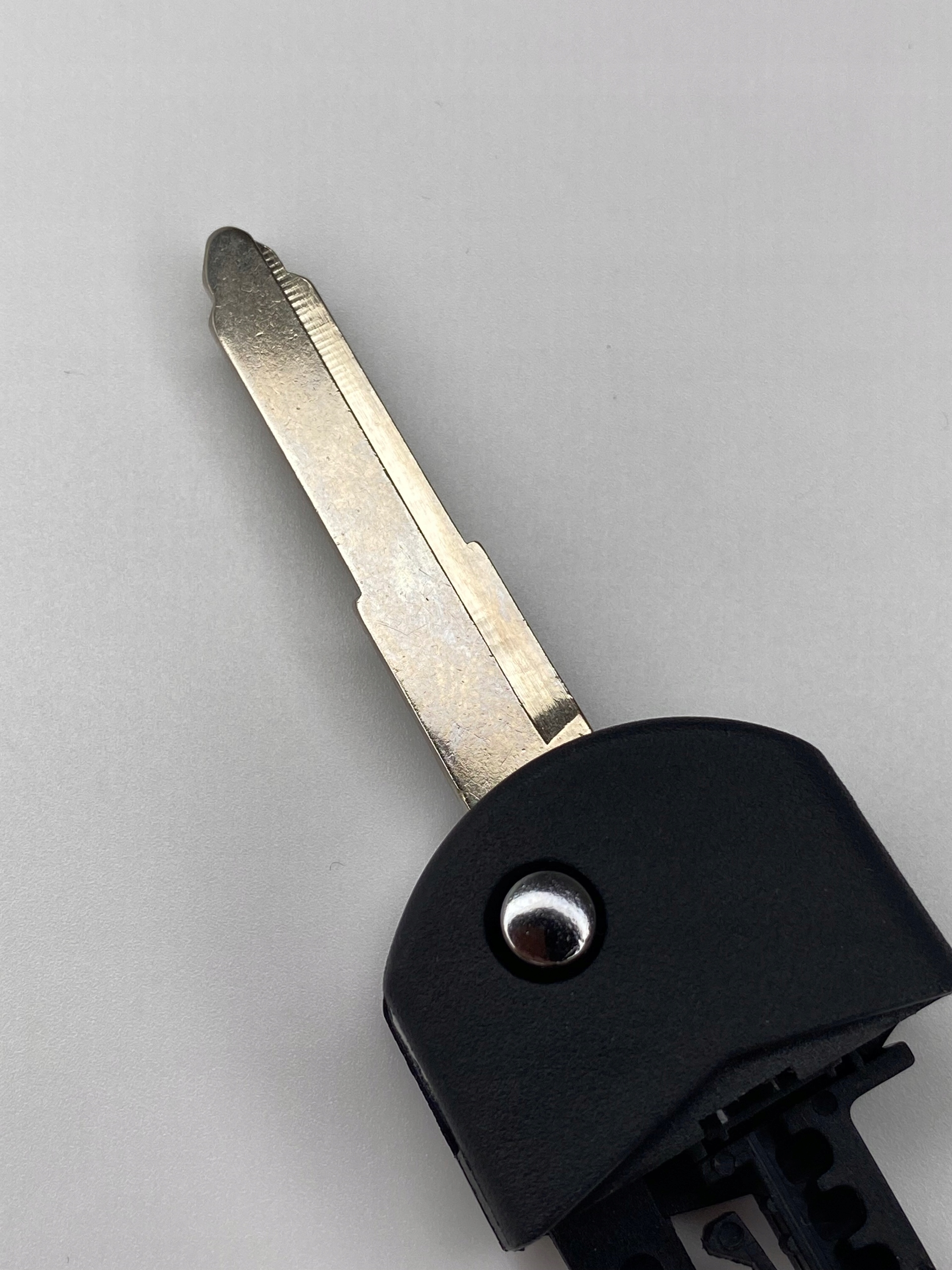 KLUCZ SUROWY MAZDA 6/5/3/CX-7/MX-5/RX-8 G2YA762GXB OE MAZDA