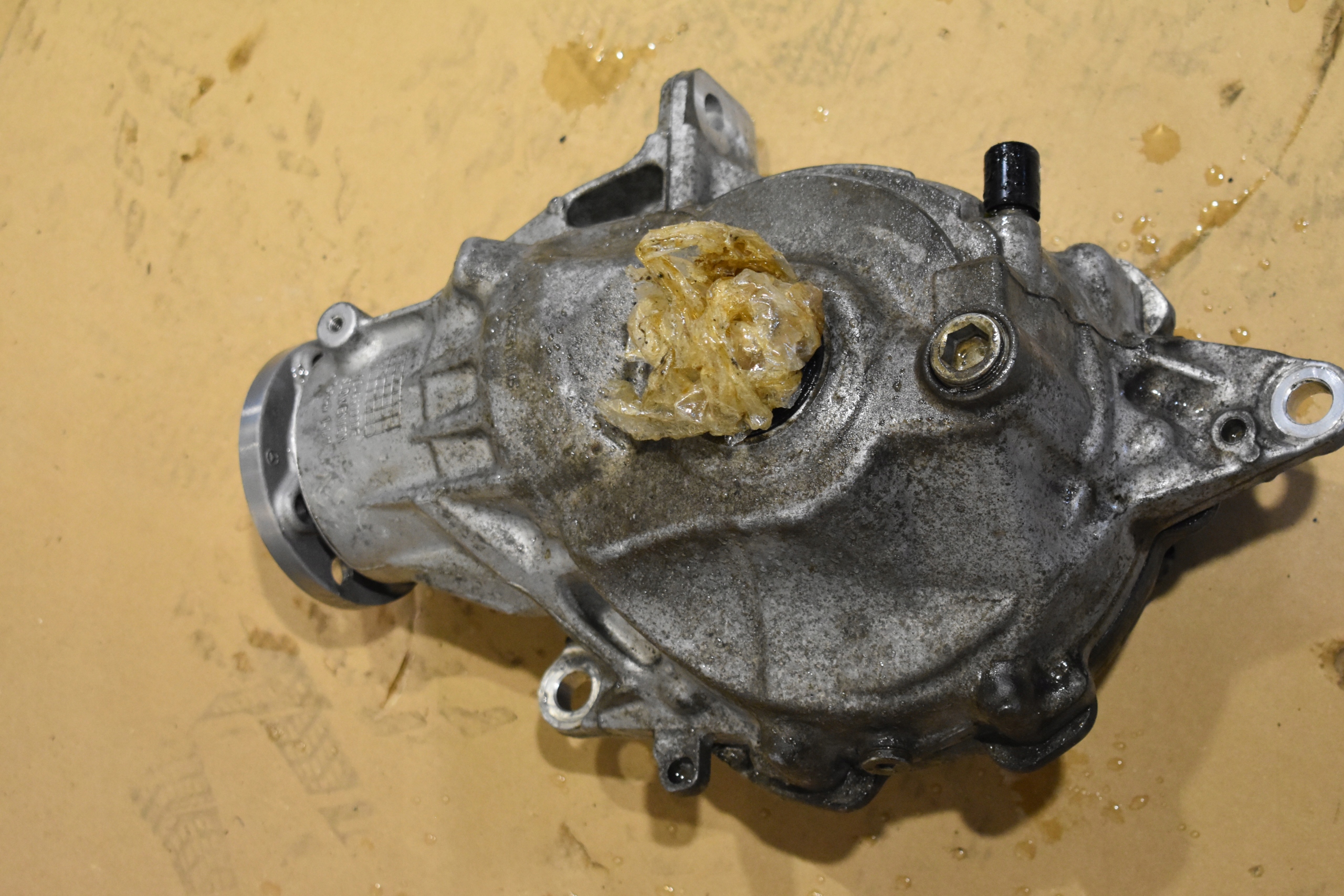 IDEALNY differential differential front MERCEDES W206 2,647 1