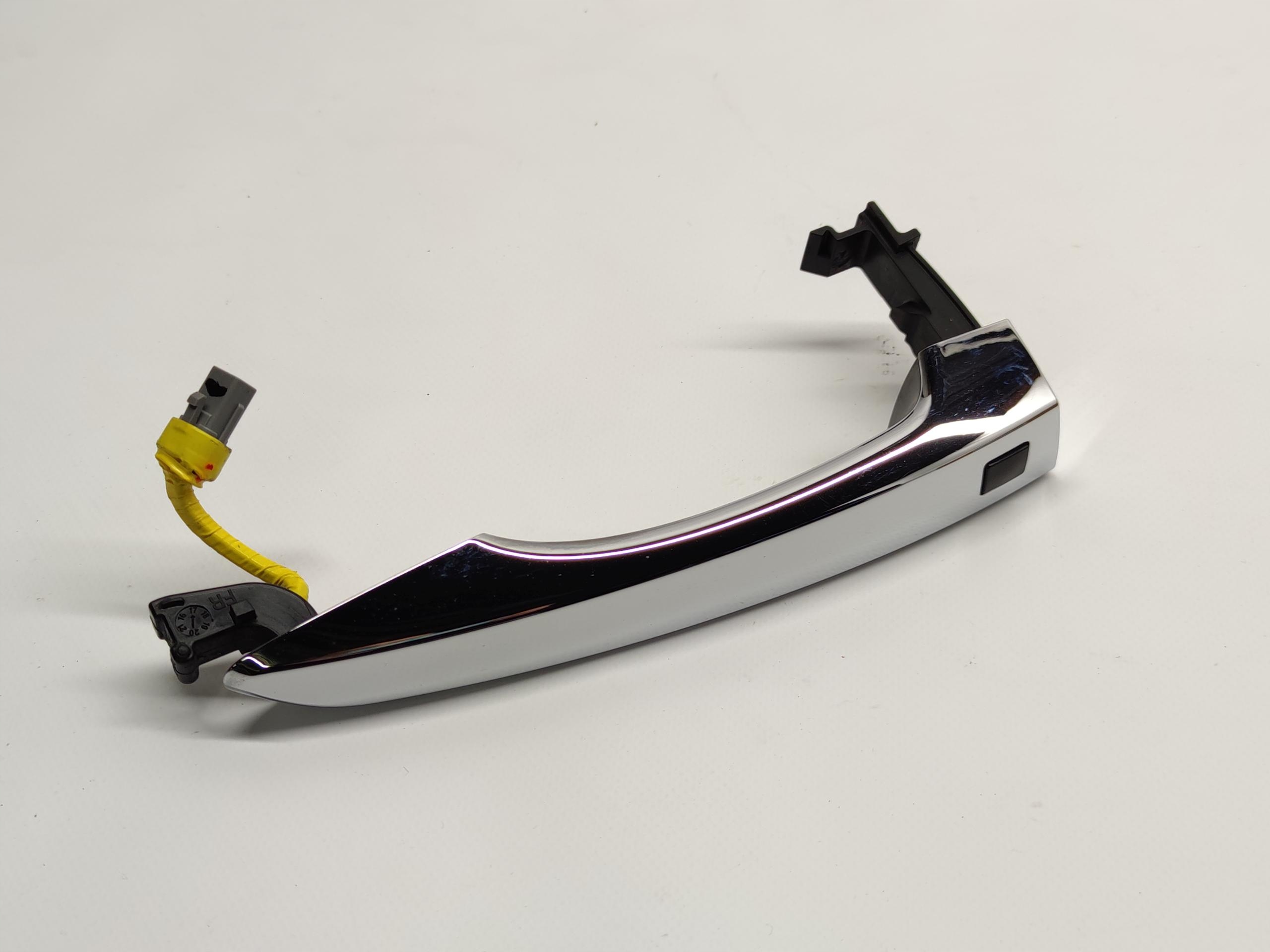 PRAWA PRZEDNIA KLAMKA DRZWI HYUNDAI TUCSON 3 III