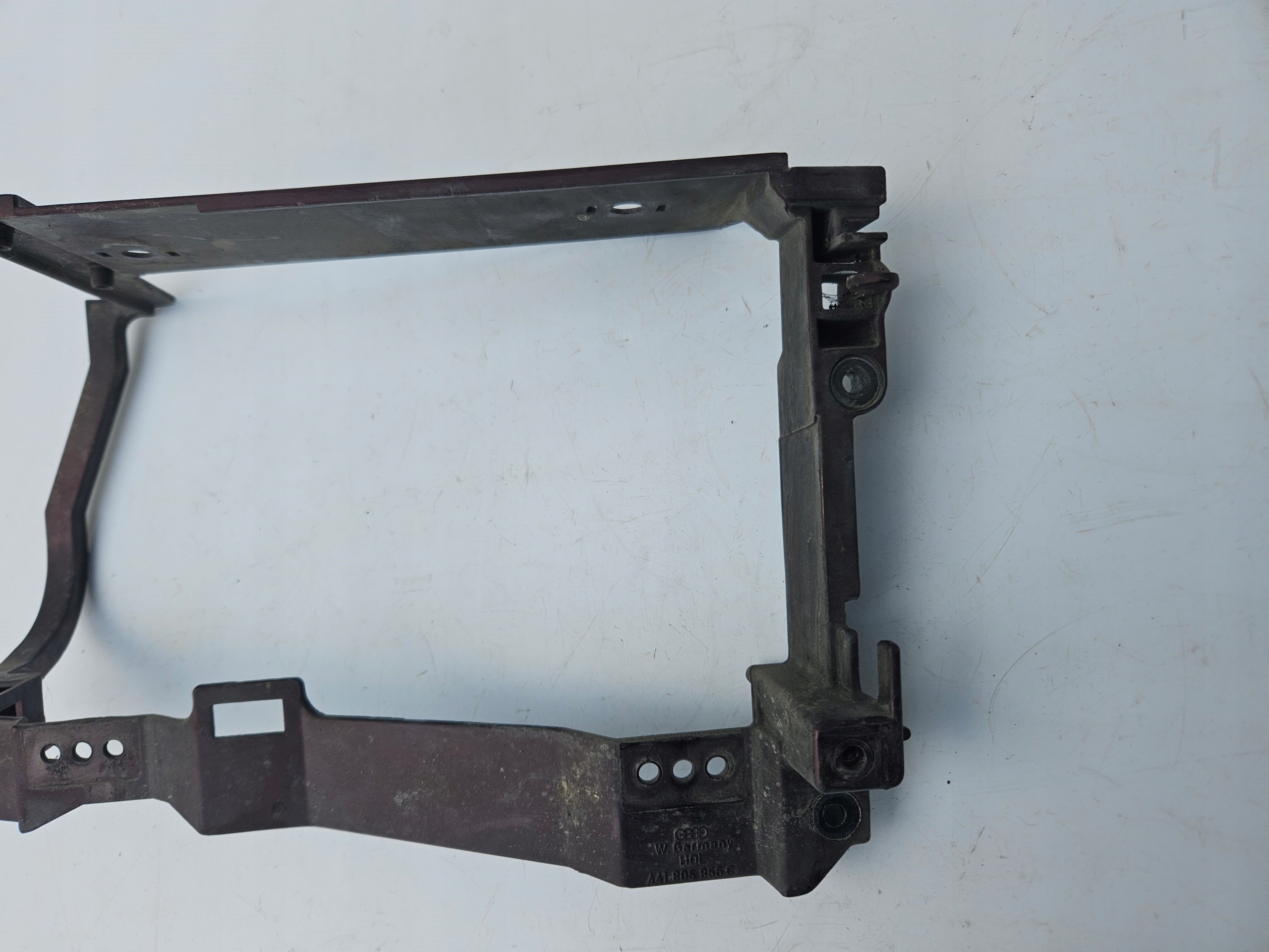 OKULAR right holder lights PRAWEJ AUDI V8 D11