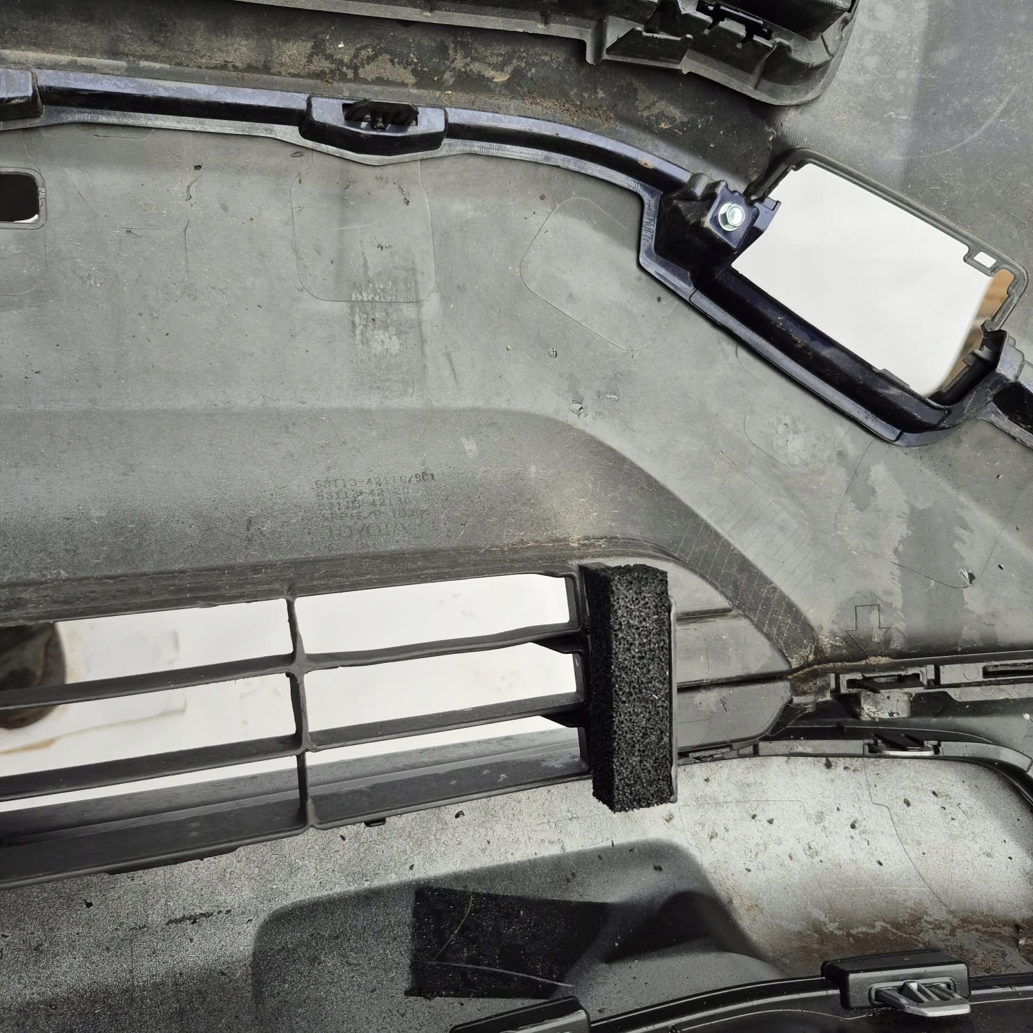 TOYOTA RAV4 V 5 19-> bumper front front PDC SPR