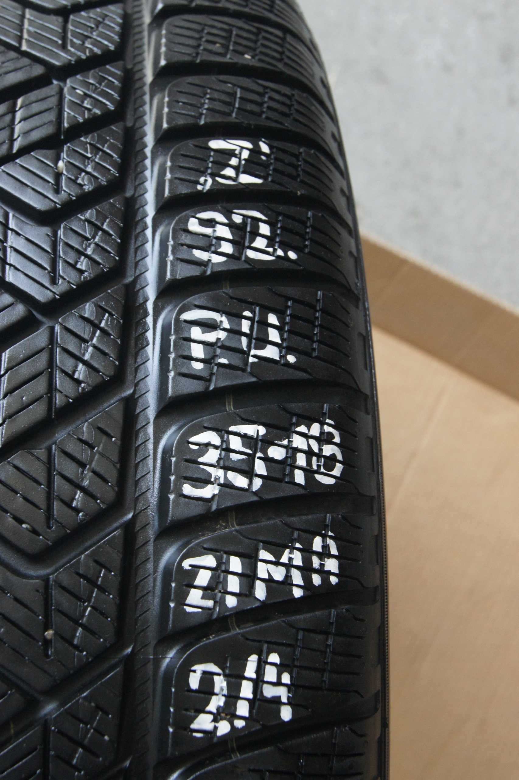 GD OPONY 235/65R17 PIRELLI SCORPION ZIMA Indeks prędkości H do 210 km/h