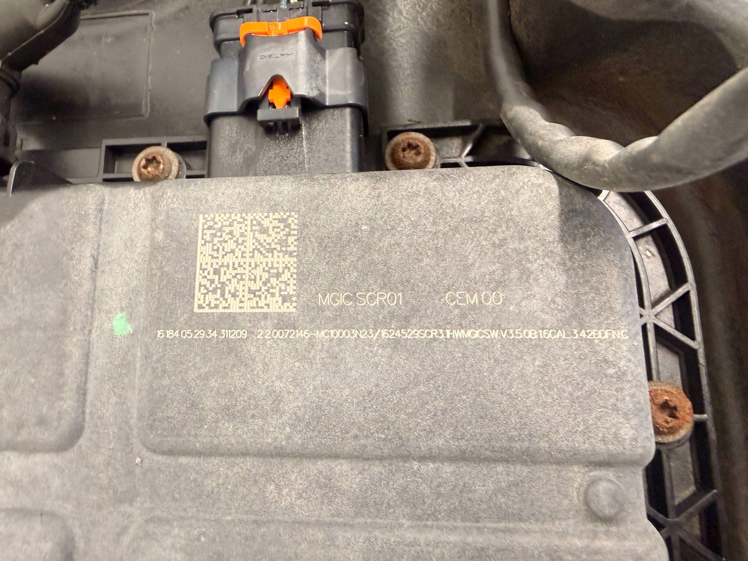 C4 Picasso II 1.6 EHDI Behälter adblue 9818559280