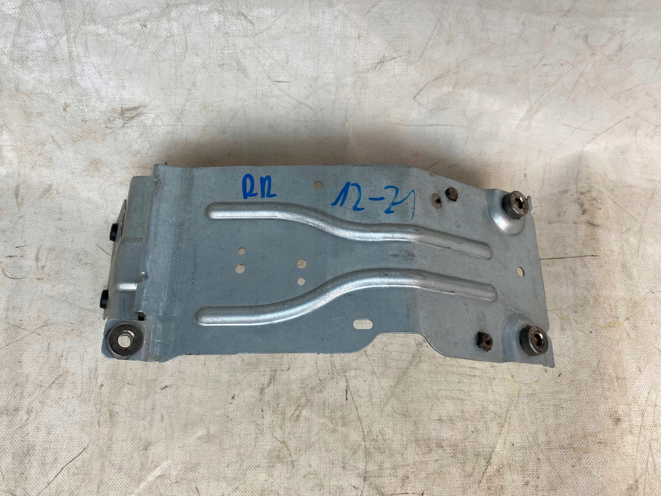 GPLA-14A255-AB - Range Rover Vogue 12-кришка кріплення 14a255ab