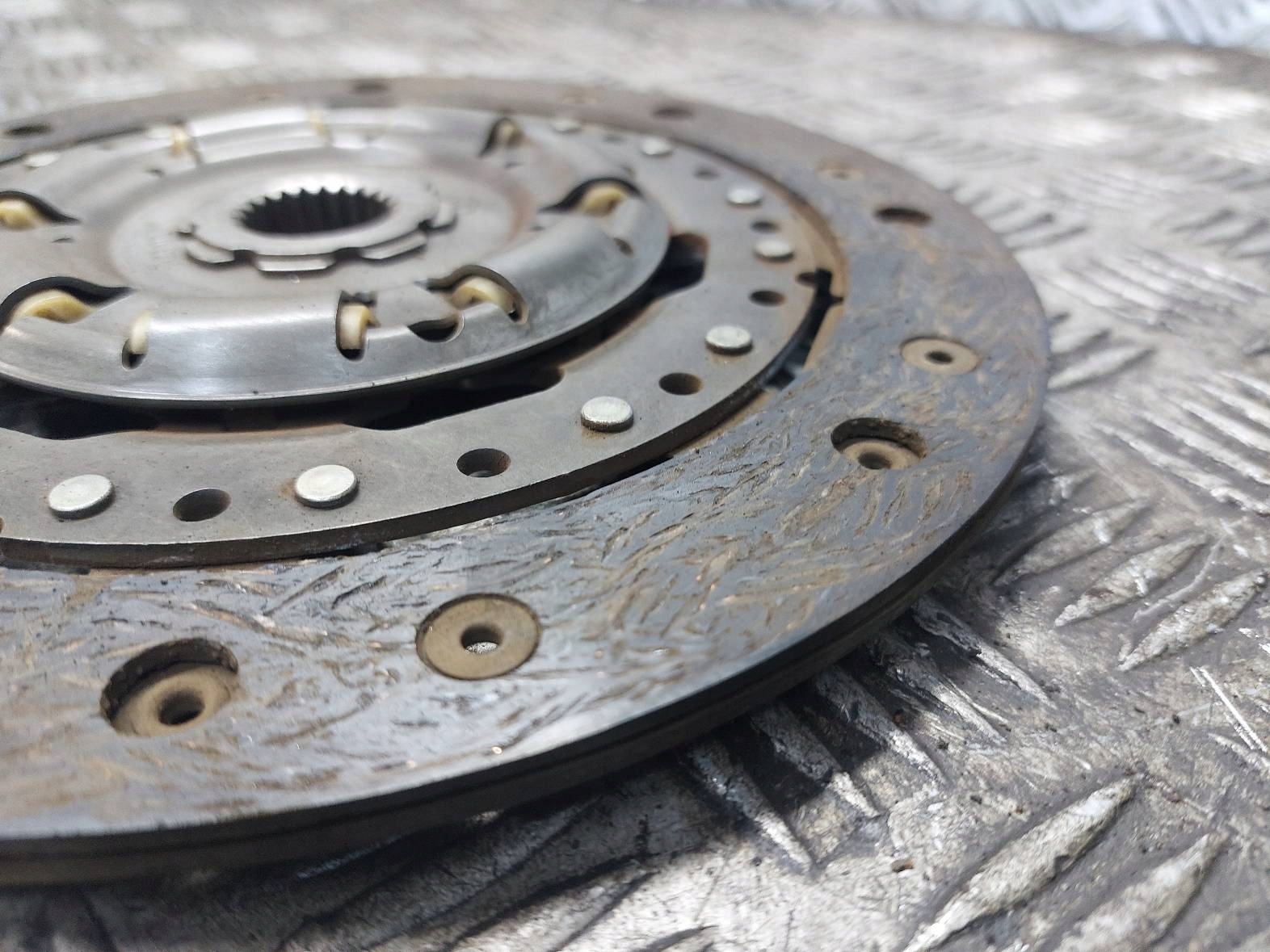 VOLANO USATO + disco + di pressione VOLVO S40 II 1.8 16V